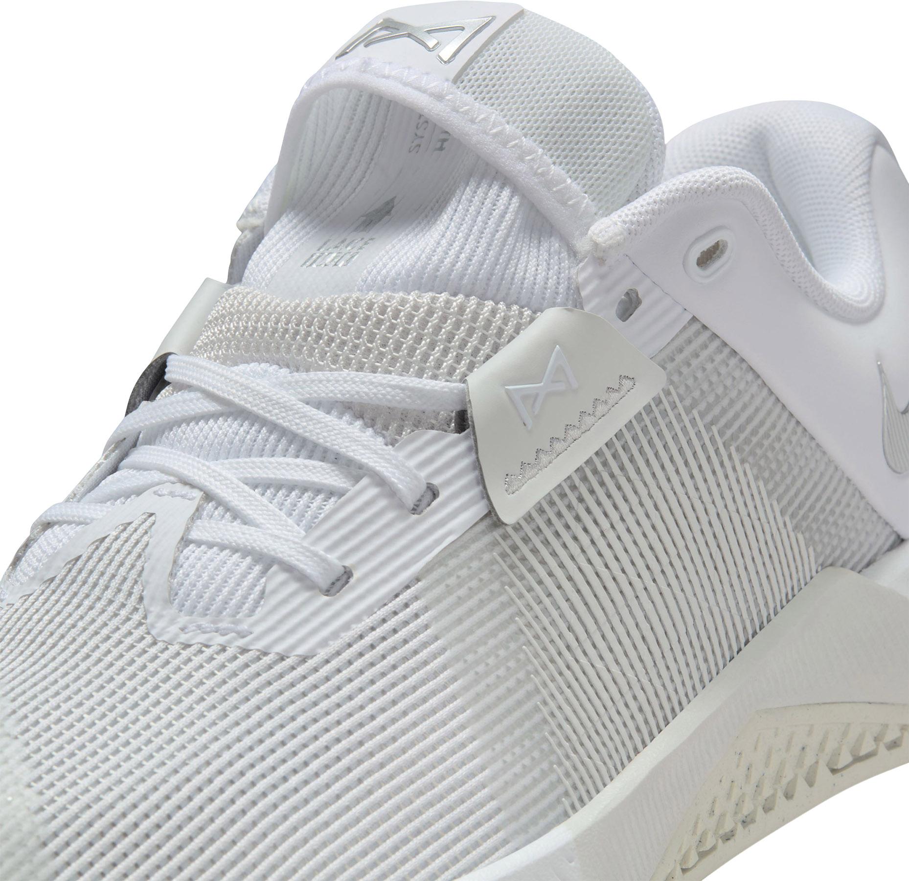 Product gallery image number 9 for product Souliers d'entraînement Metcon 10 - Femme