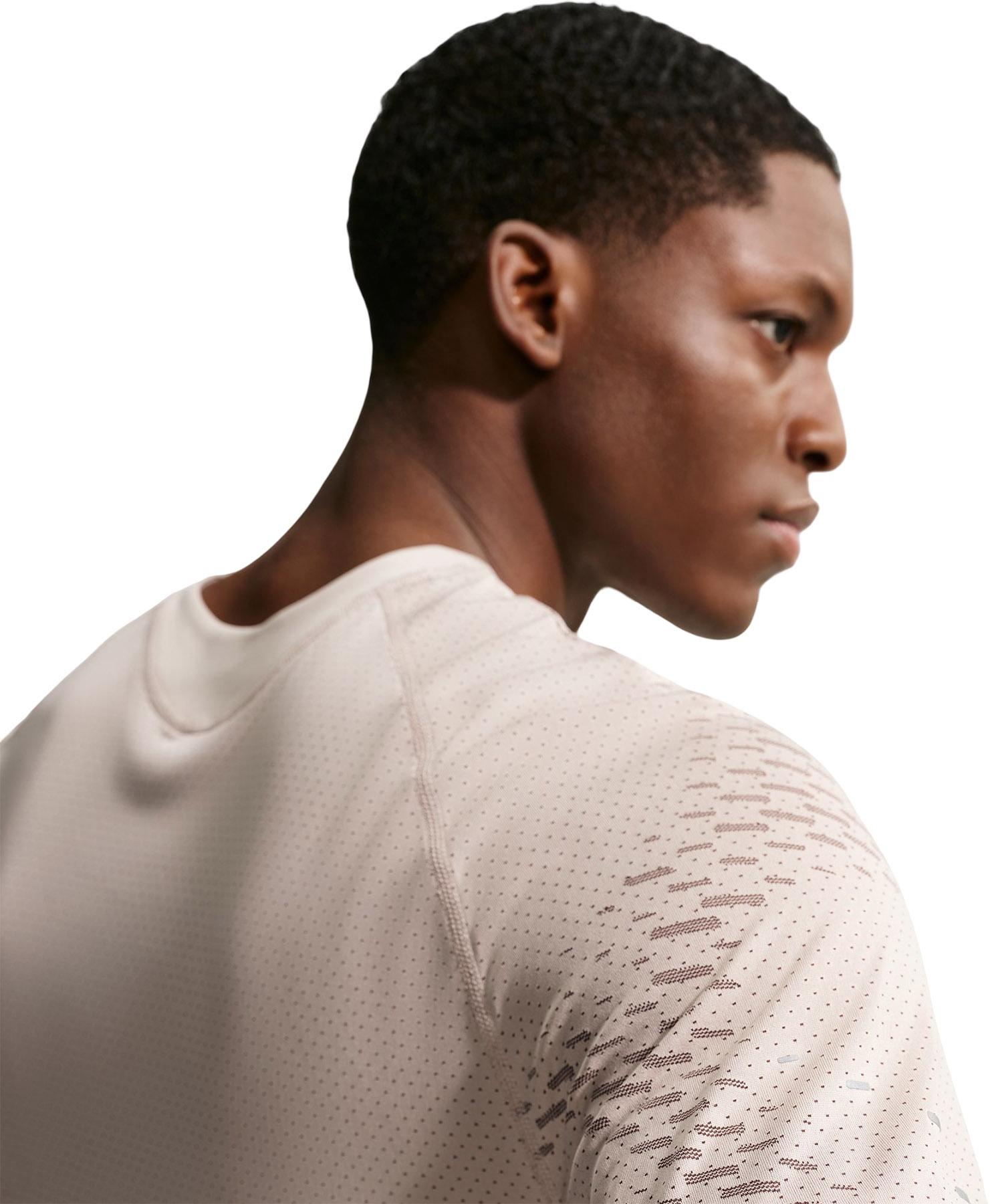 Product gallery image number 4 for product Stride Dri-FIT ADV Short Sleeve Running Top - Men's