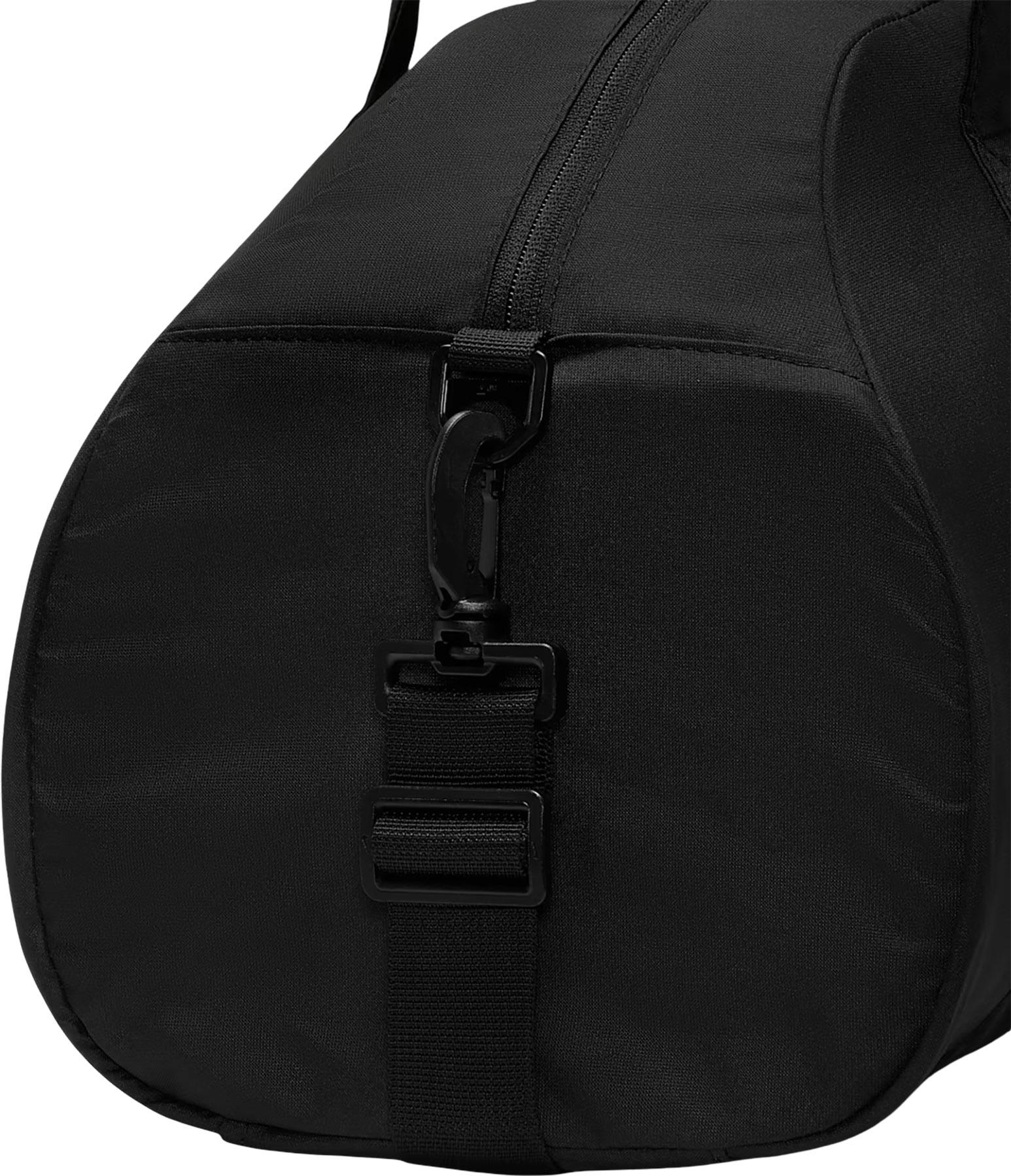 Numéro de l'image de la galerie de produits 4 pour le produit Sac de sport d’entraînement 24L