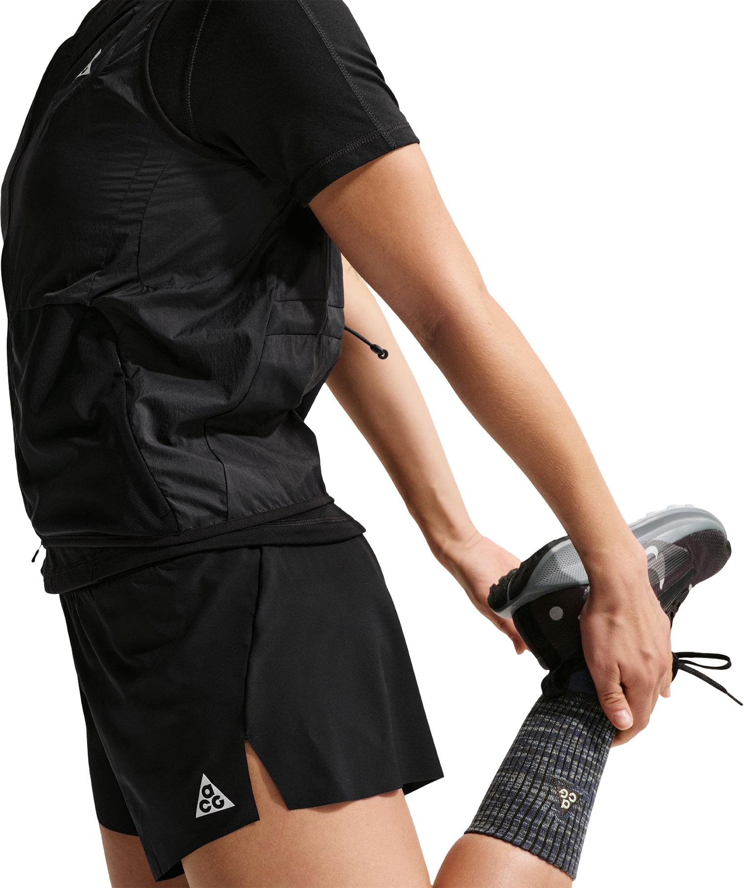 Numéro de l'image de la galerie de produits 4 pour le produit Short de course sur sentier taille mi-haute avec slip intégré ACG Dri-FIT 4" - Femme