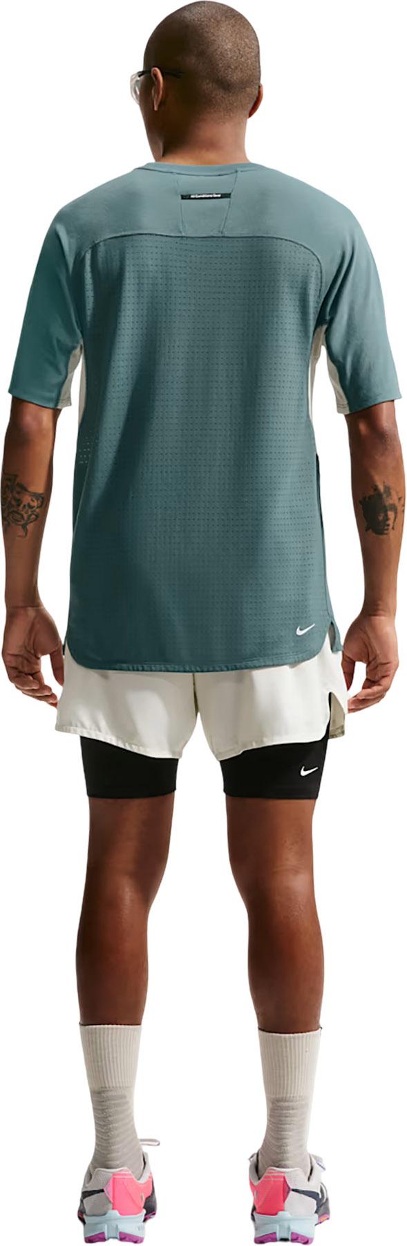 Numéro de l'image de la galerie de produits 2 pour le produit T-shirt de course sur sentier à manches courtes ACG Solar Chase Dri-FIT ADV - Homme