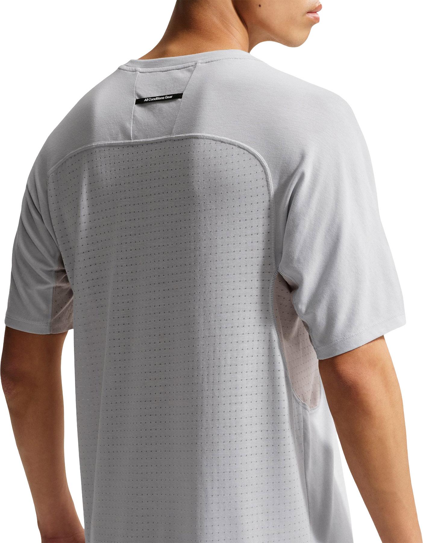 Product gallery image number 4 for product ACG Solar Chase Dri-FIT ADV Short Sleeve Trail Running T-Shirt - Men's