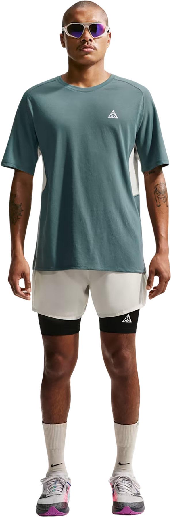 Numéro de l'image de la galerie de produits 3 pour le produit T-shirt de course sur sentier à manches courtes ACG Solar Chase Dri-FIT ADV - Homme