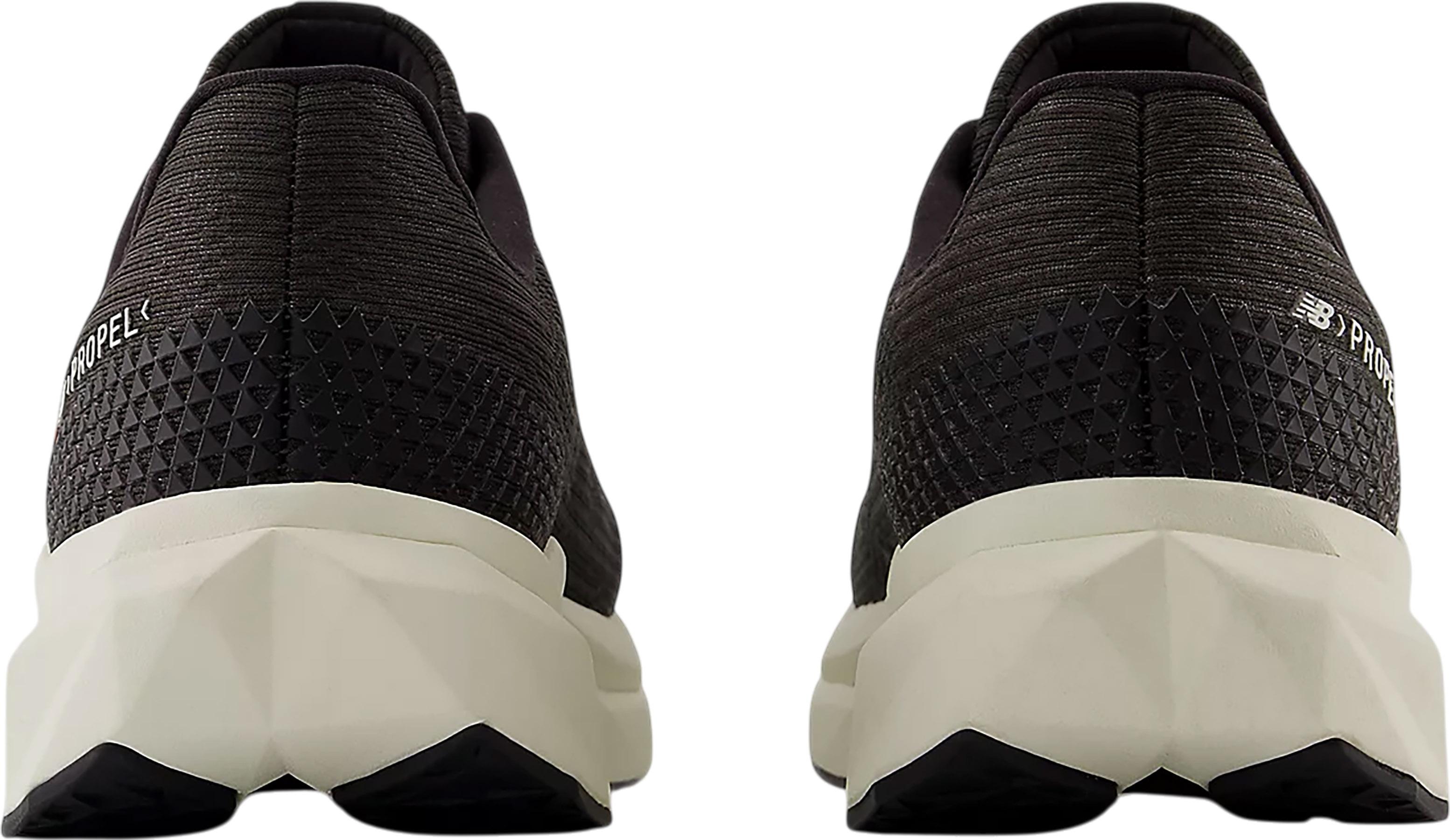 Numéro de l'image de la galerie de produits 3 pour le produit Souliers de course FuelCell Propel v5 - Homme