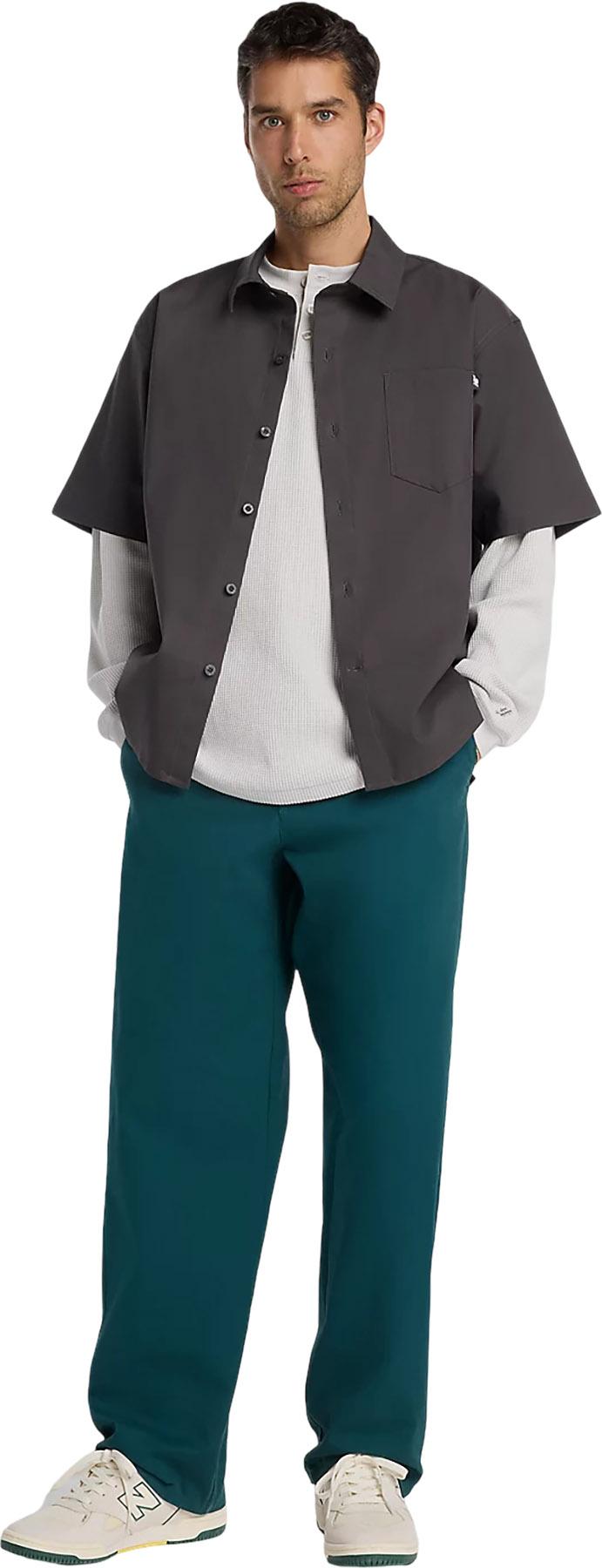 Numéro de l'image de la galerie de produits 9 pour le produit Chandail à col boutonné à manches longues en tricot gaufré Numeric - Homme