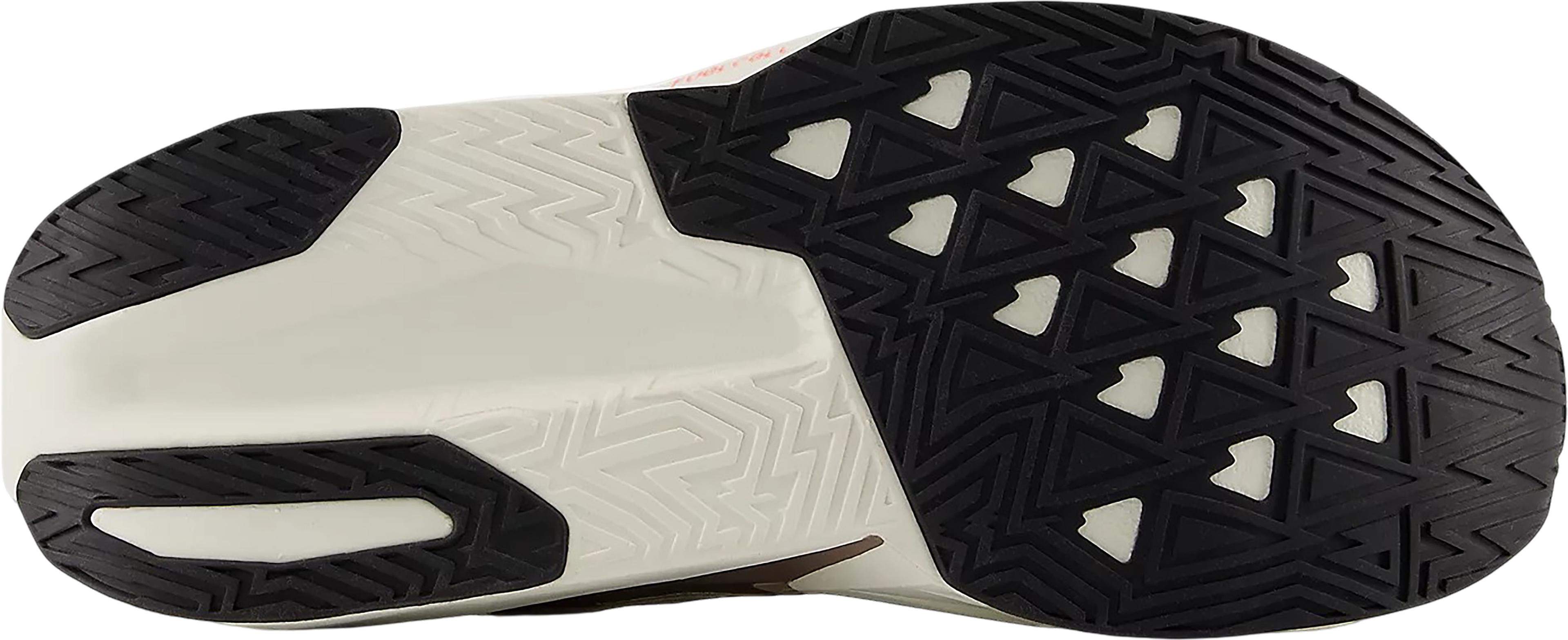 Numéro de l'image de la galerie de produits 2 pour le produit Souliers de course FuelCell Rebel v5 - Femme