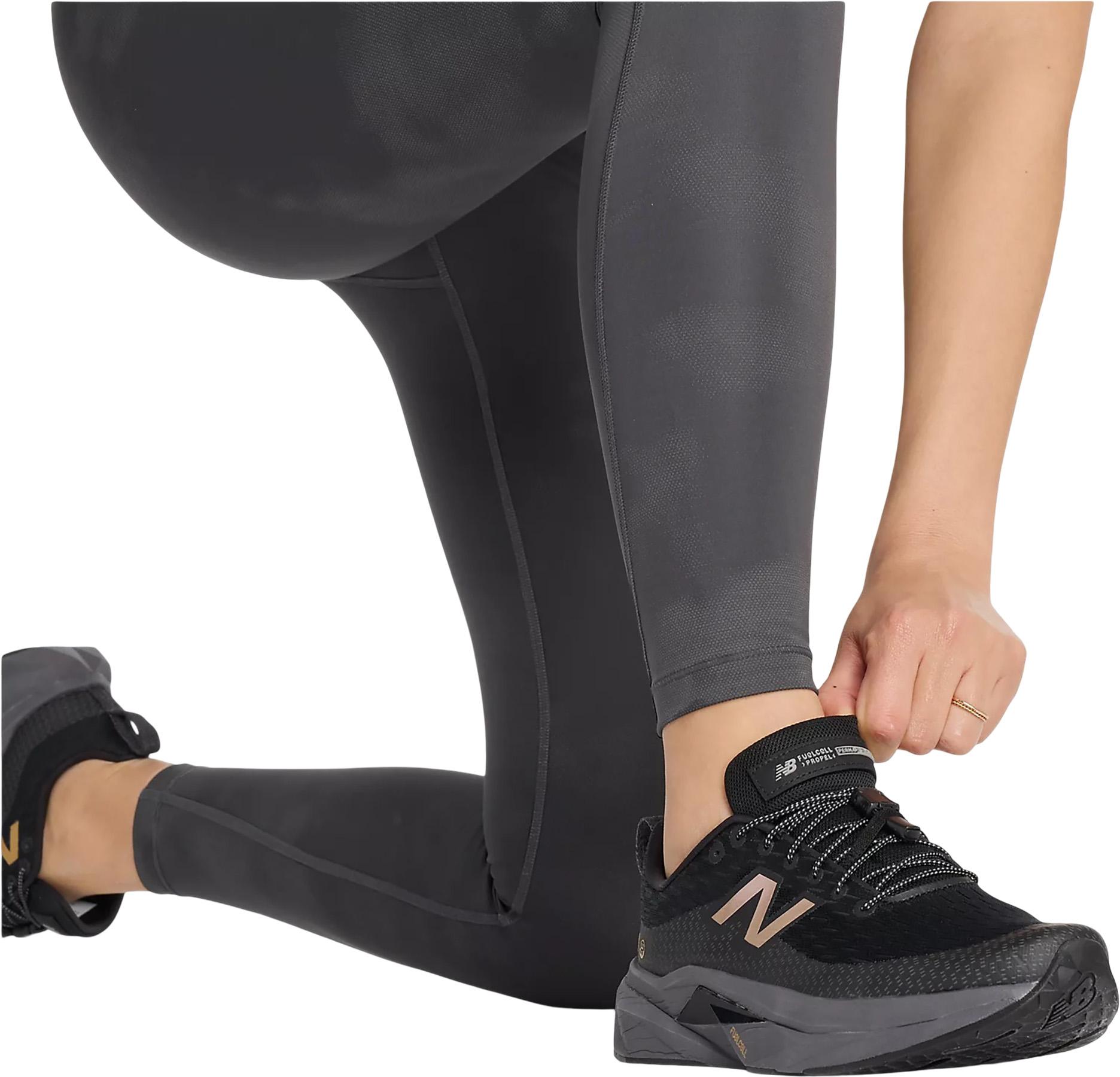 Numéro de l'image de la galerie de produits 4 pour le produit Legging taille haute réchauffant avec détails réfléchissants Athletics 27" - Femme