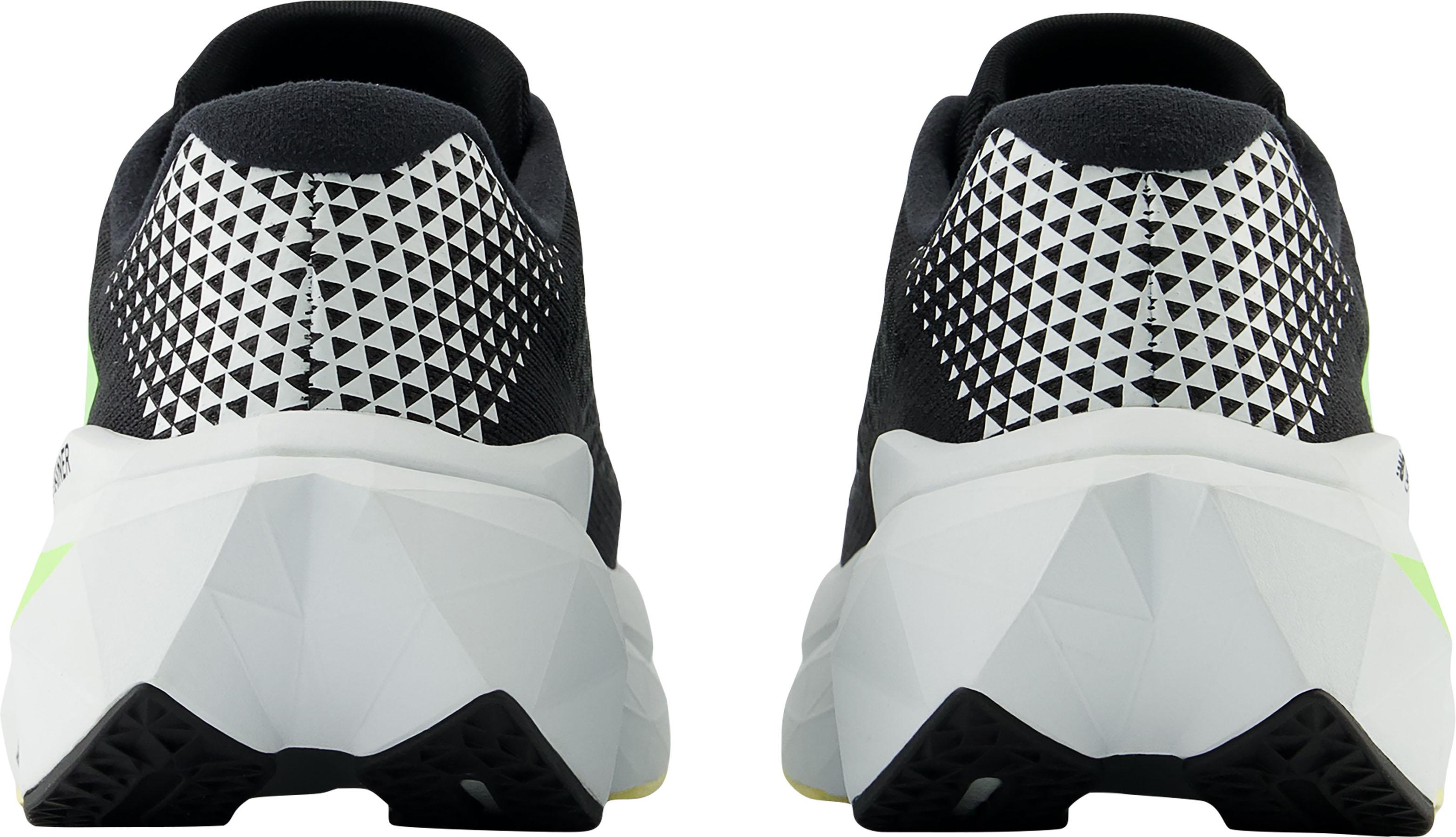 Numéro de l'image de la galerie de produits 2 pour le produit Souliers de course sur route FuelCell SuperComp Trainer v3 - Femme