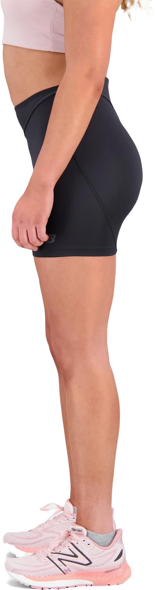 Product gallery image number 2 for product Short ajusté Q Speed Shape Shield 3 pouces - Femme