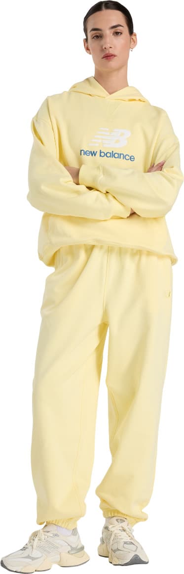 Numéro de l'image de la galerie de produits 2 pour le produit Chandail à capuchon en éponge française avec logo Athletics - Femme