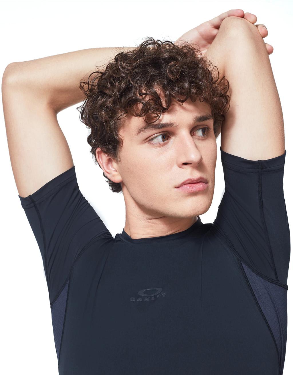 Product gallery image number 2 for product Foundation Baselayer Top - Men's