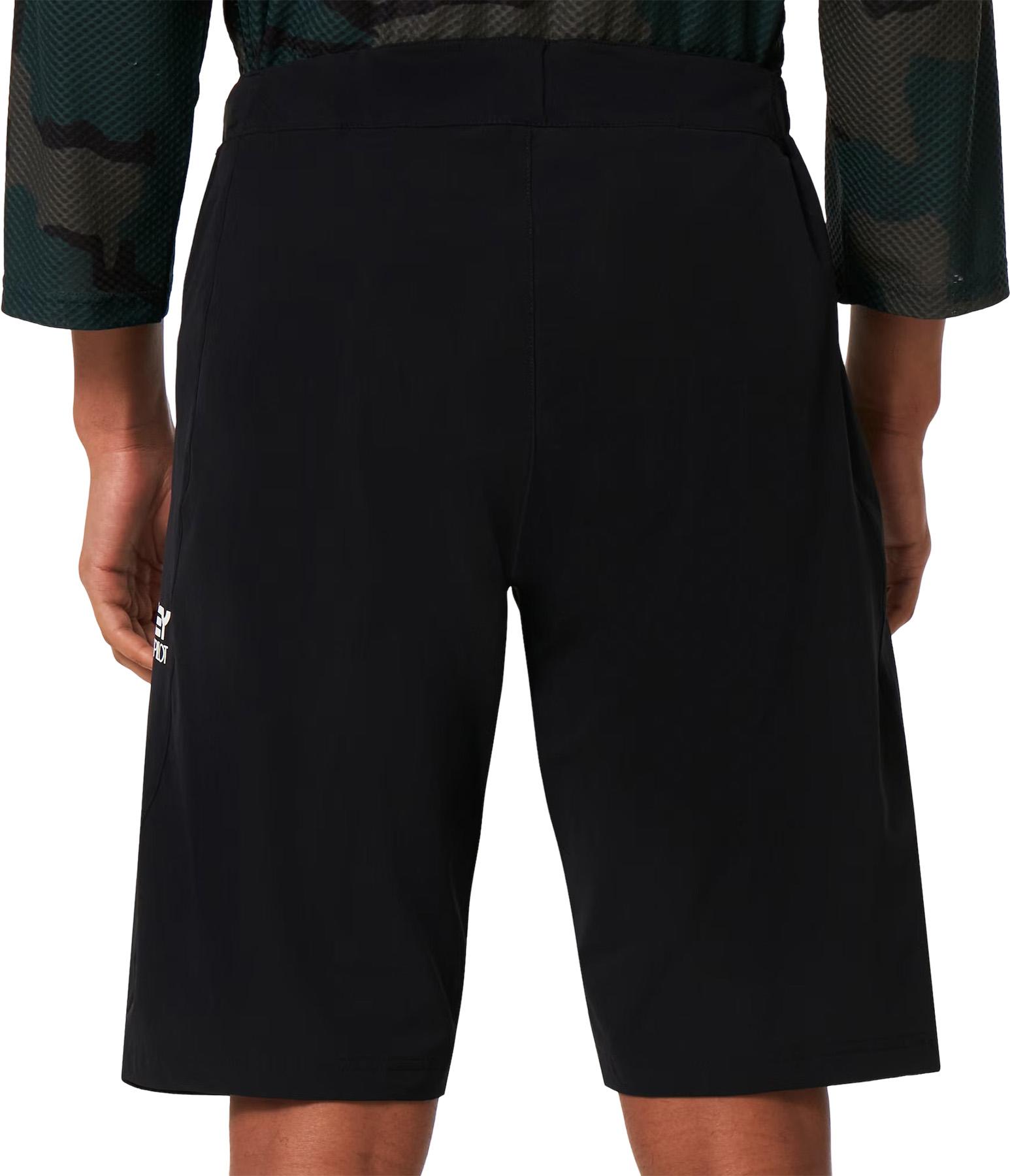 Numéro de l'image de la galerie de produits 4 pour le produit Short Factory Pilot RC - Homme