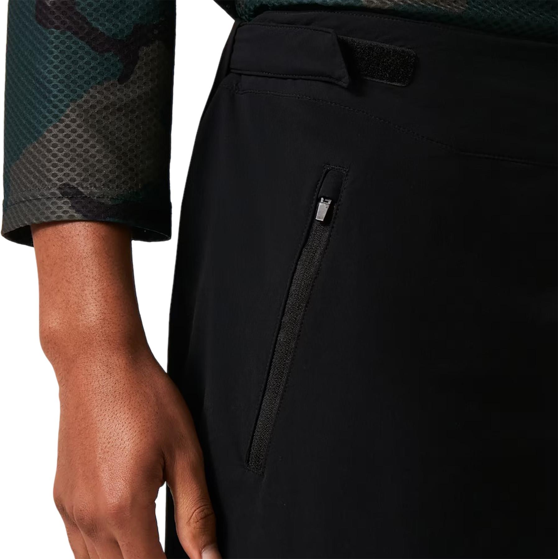 Numéro de l'image de la galerie de produits 10 pour le produit Short Factory Pilot RC - Homme