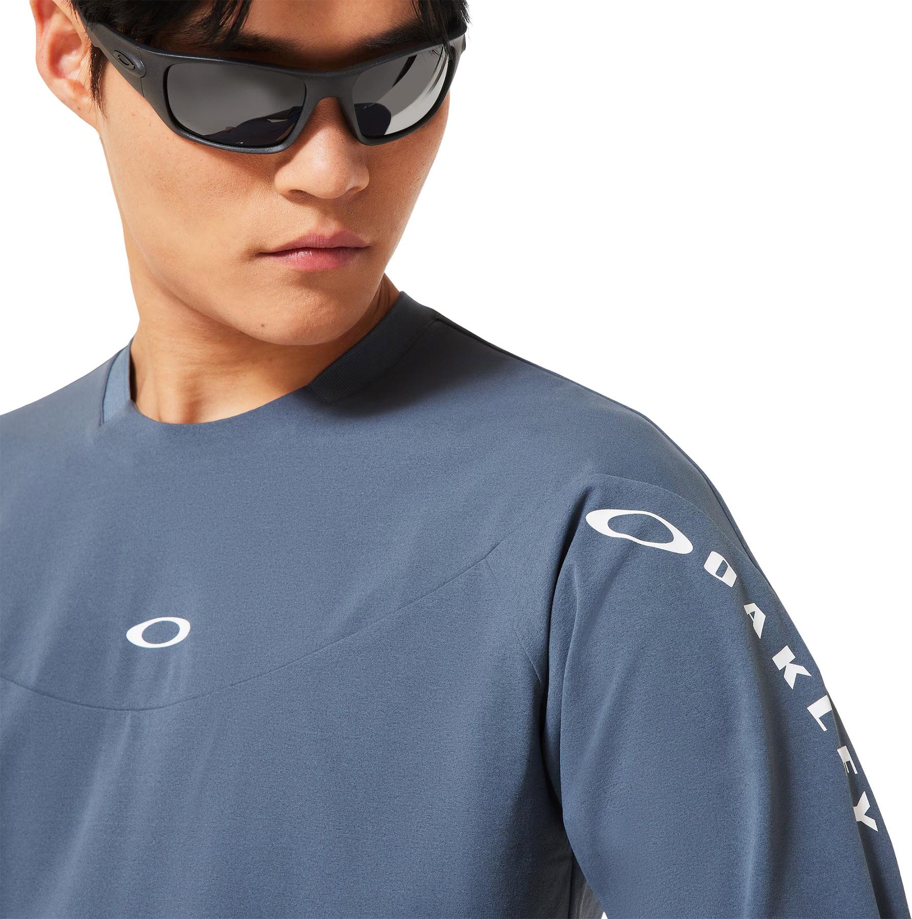 Product gallery image number 4 for product O-Sync Pack 1.0 Knit Long Sleeve Crewneck Training T-Shirt - Men's