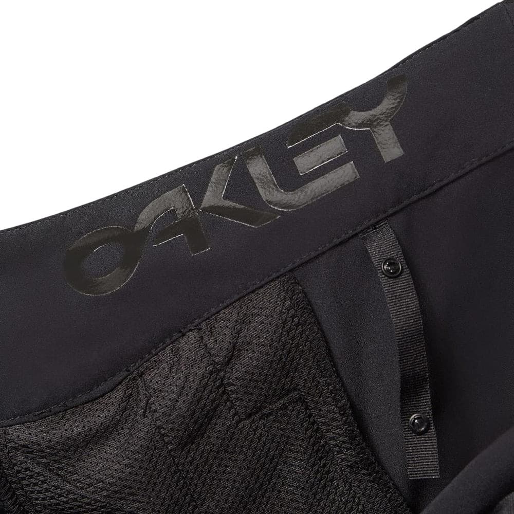 Numéro de l'image de la galerie de produits 4 pour le produit Short Factory Pilot Lite I - Femme
