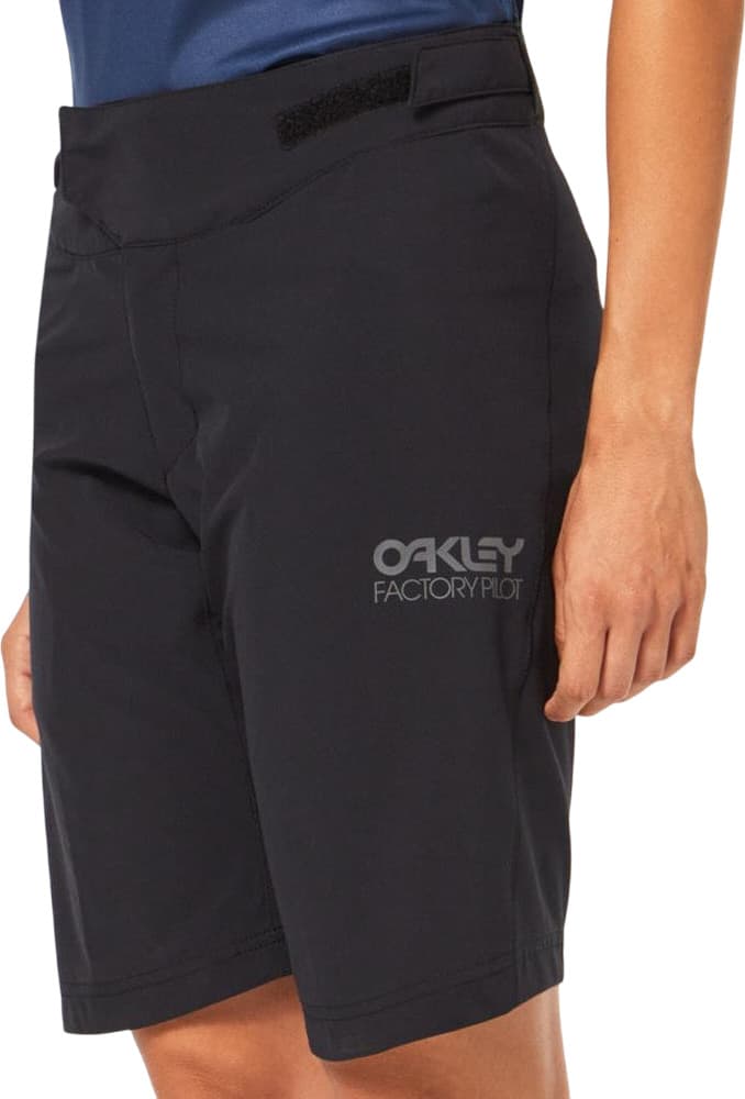 Numéro de l'image de la galerie de produits 3 pour le produit Short Factory Pilot Lite I - Femme