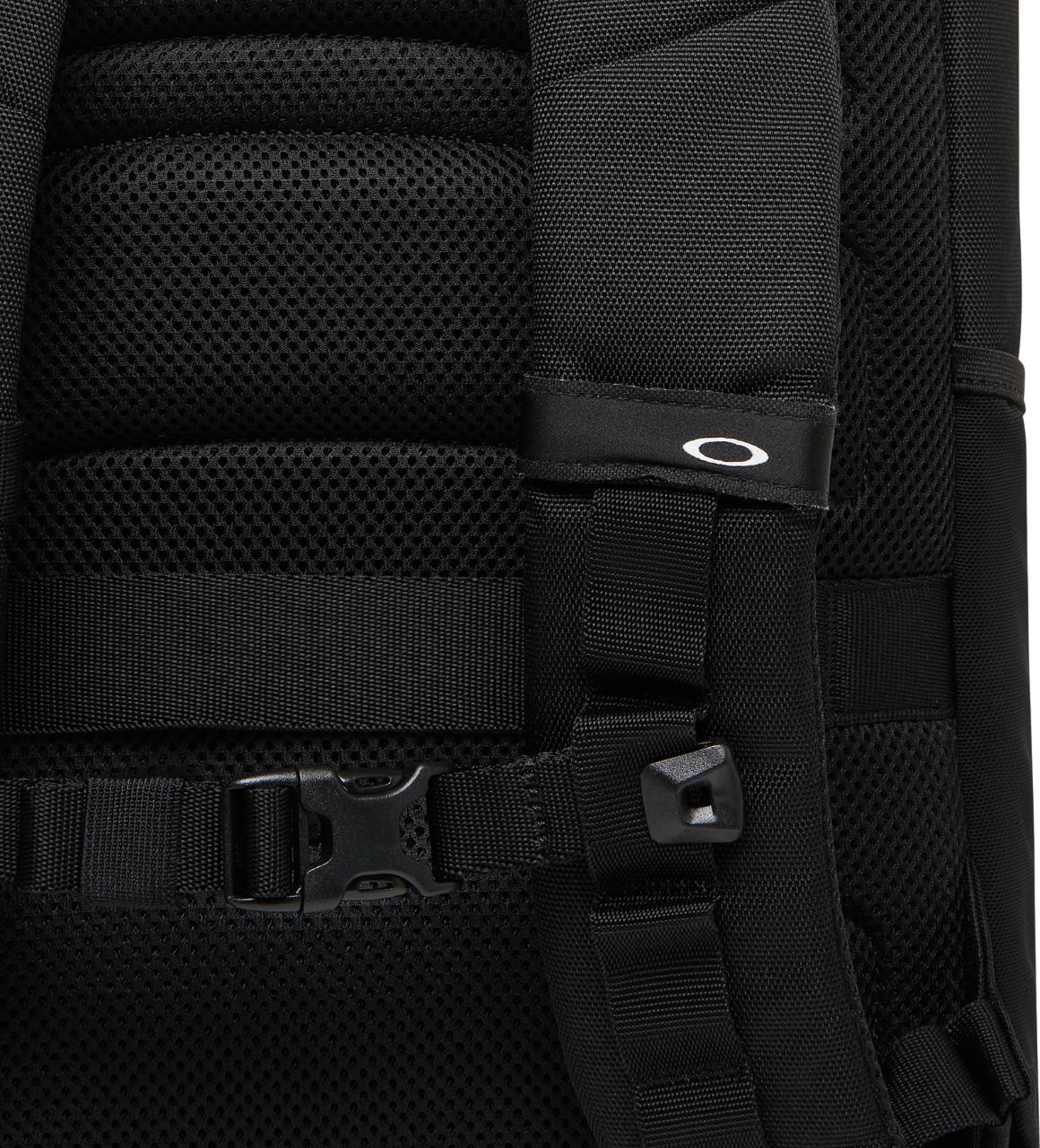 Product gallery image number 3 for product Urban Path RC Backpack 25L - Men's
