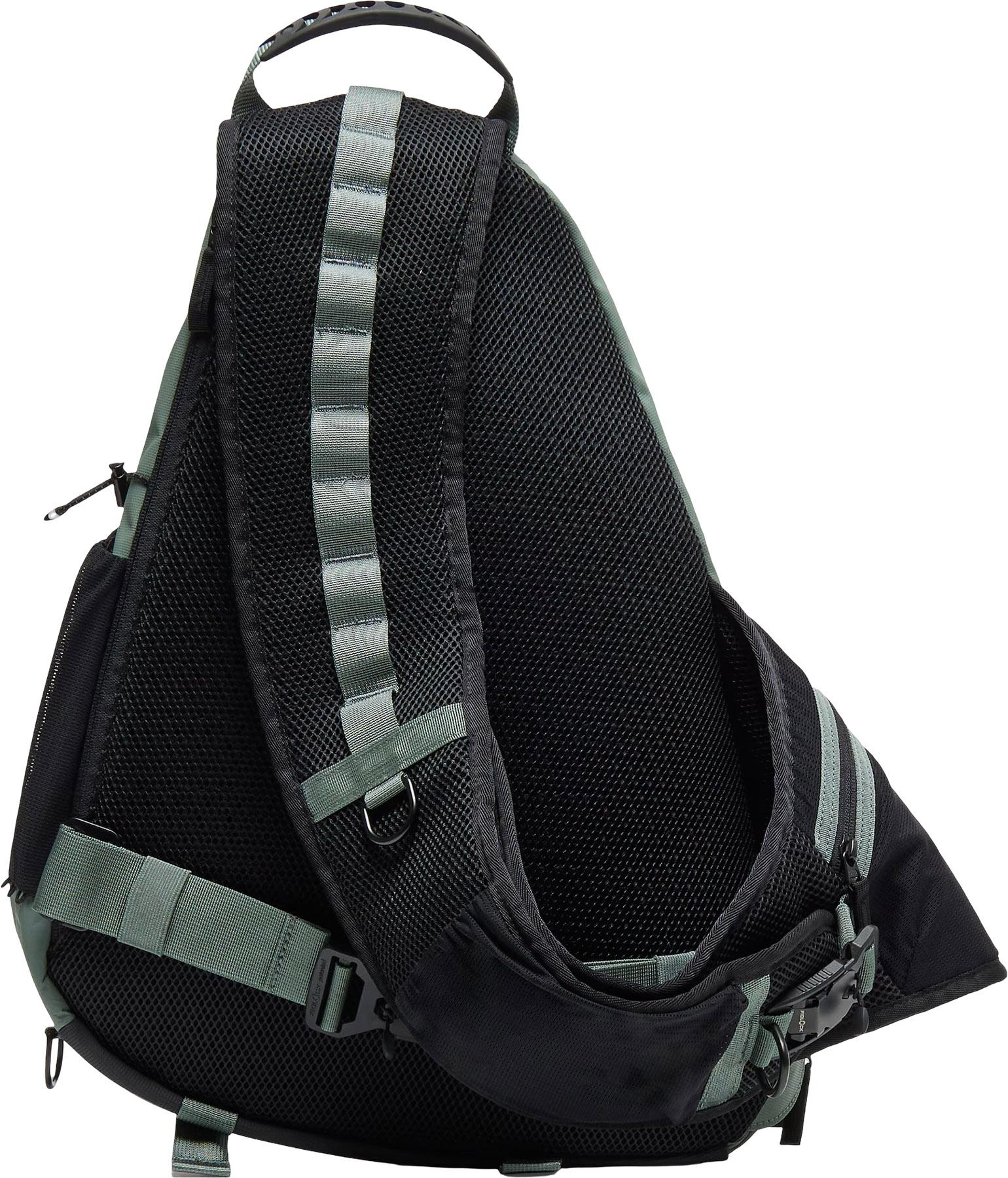 Product gallery image number 2 for product Latitude Sling Pack 12L - Men's