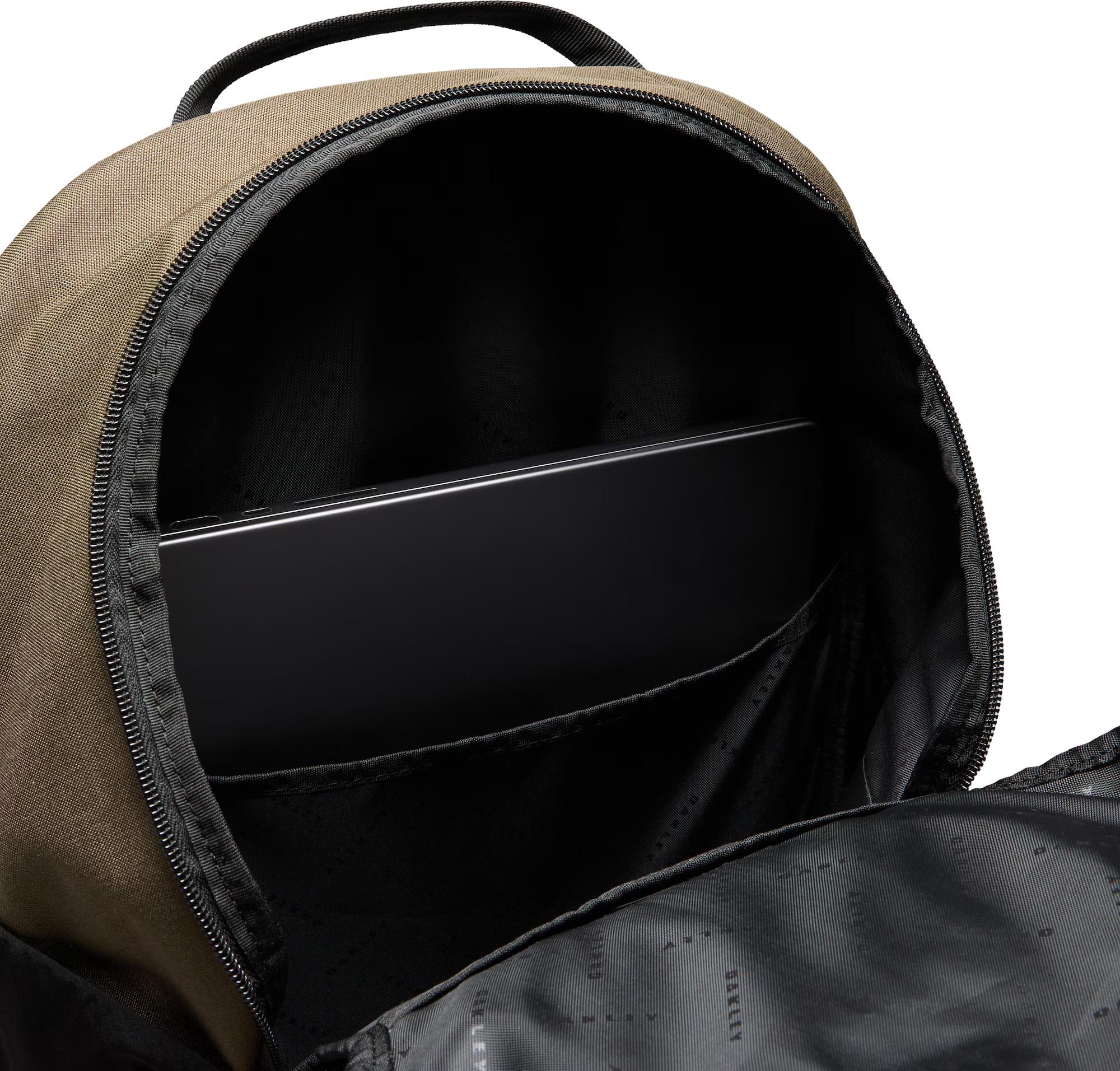 Product gallery image number 4 for product Enduro 20L Backpack