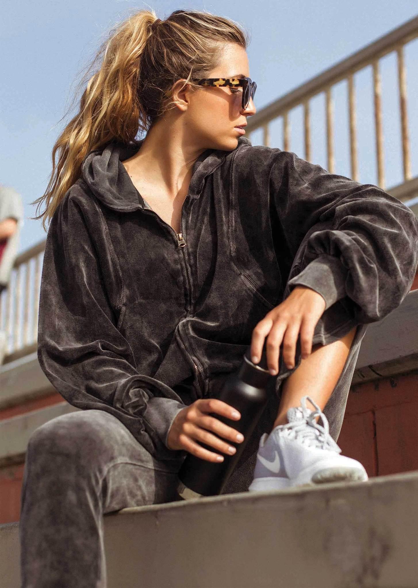 Product gallery image number 3 for product Velvero Zip Fleece Hoodie - Women's