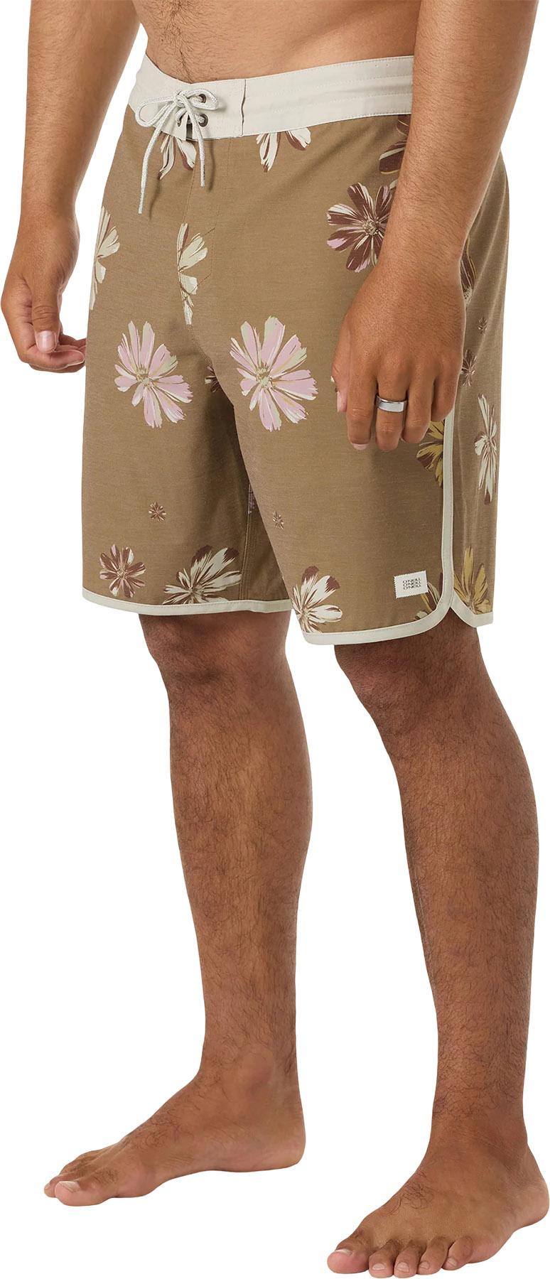 Product gallery image number 5 for product Cruzer Scallop Boardshorts 18" - Men's