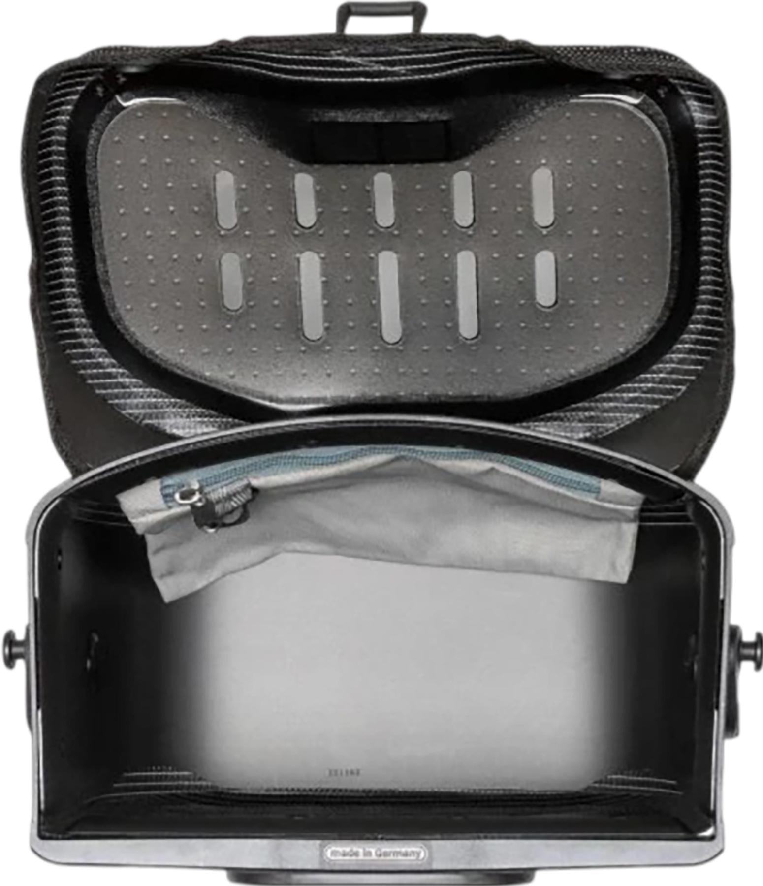 Product gallery image number 4 for product Ultimate Six High Visibility Handlebar Bag 6.5L