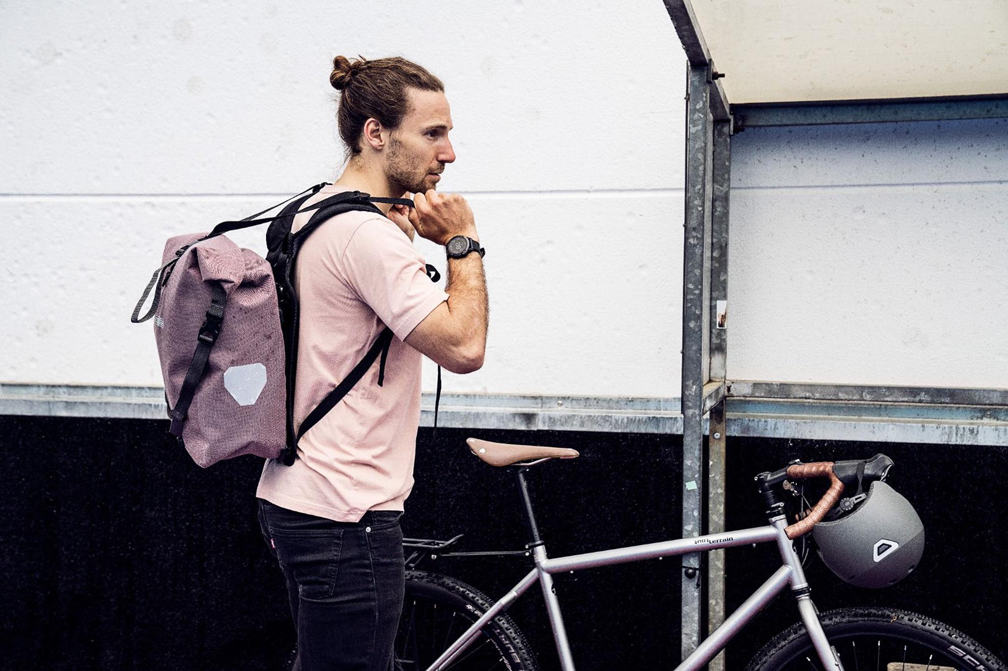 Product gallery image number 2 for product Carrying System Bike Pannier