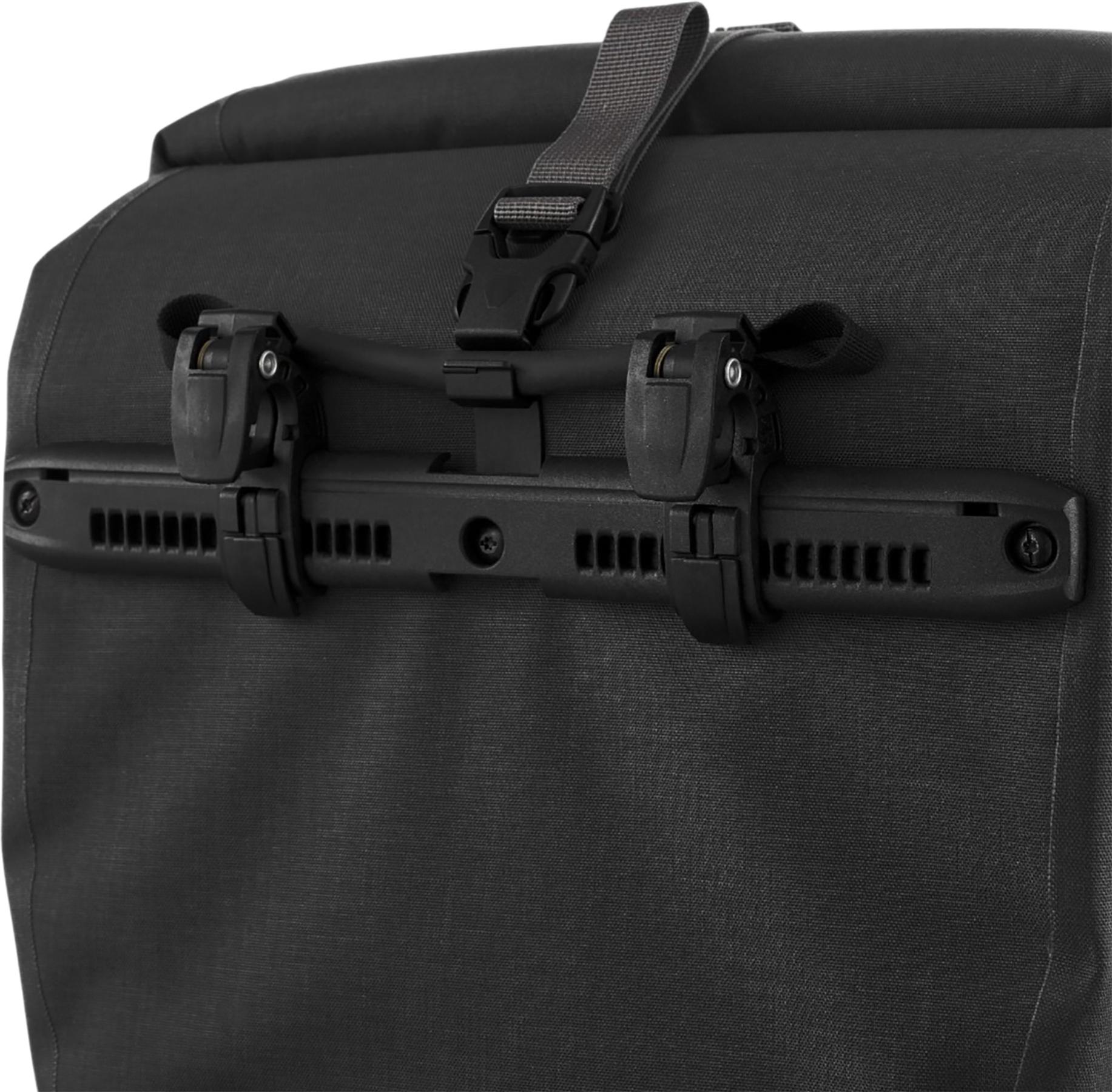 Product gallery image number 5 for product Sacoches de vélo Back Roller Plus - 20L