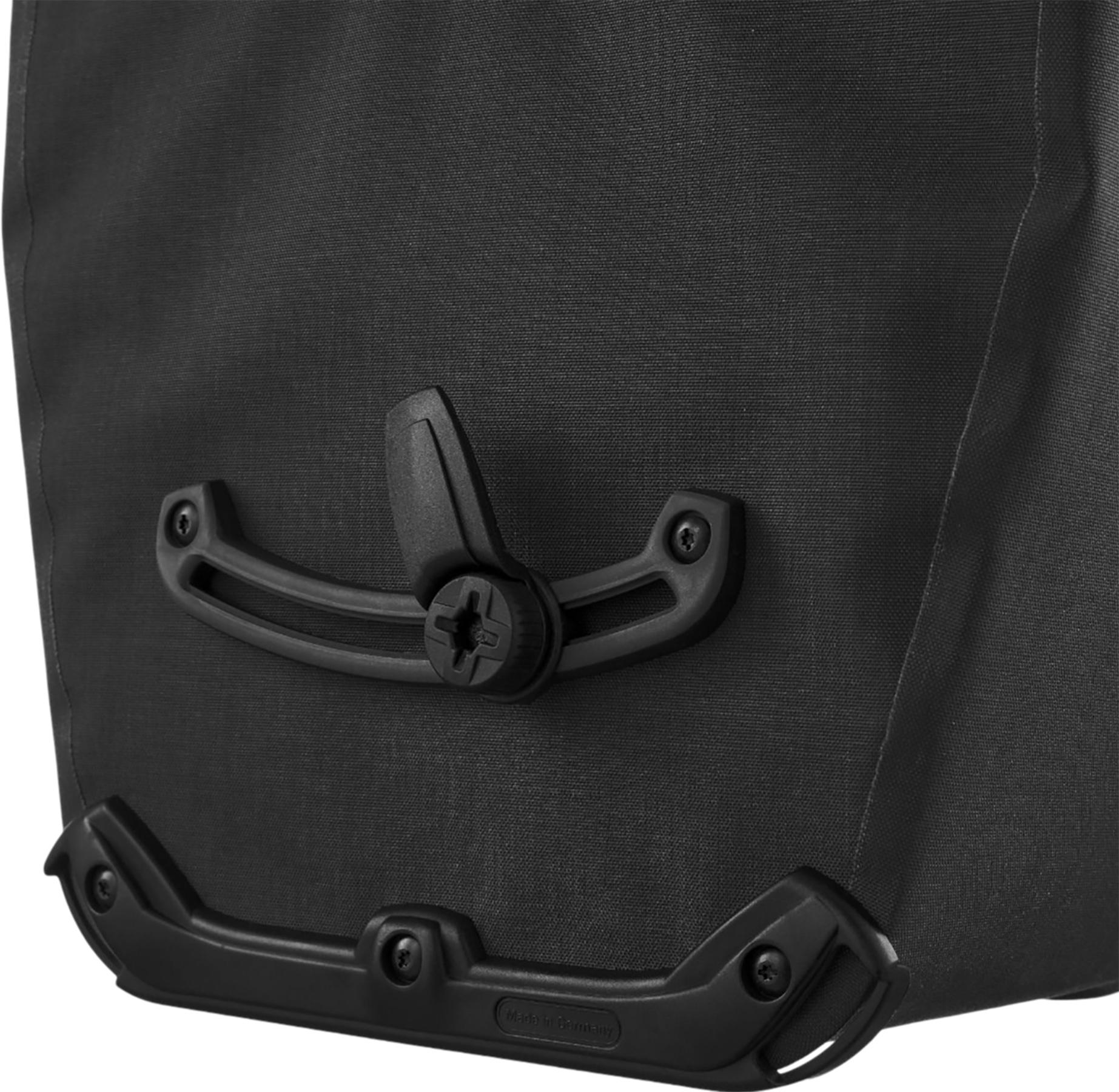 Product gallery image number 4 for product Sacoches de vélo Back Roller Plus - 20L