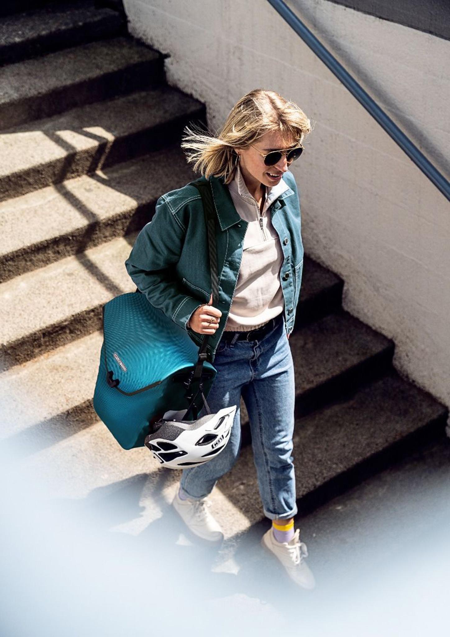 Product gallery image number 4 for product Velo-Shopper Pannier Bag 18L