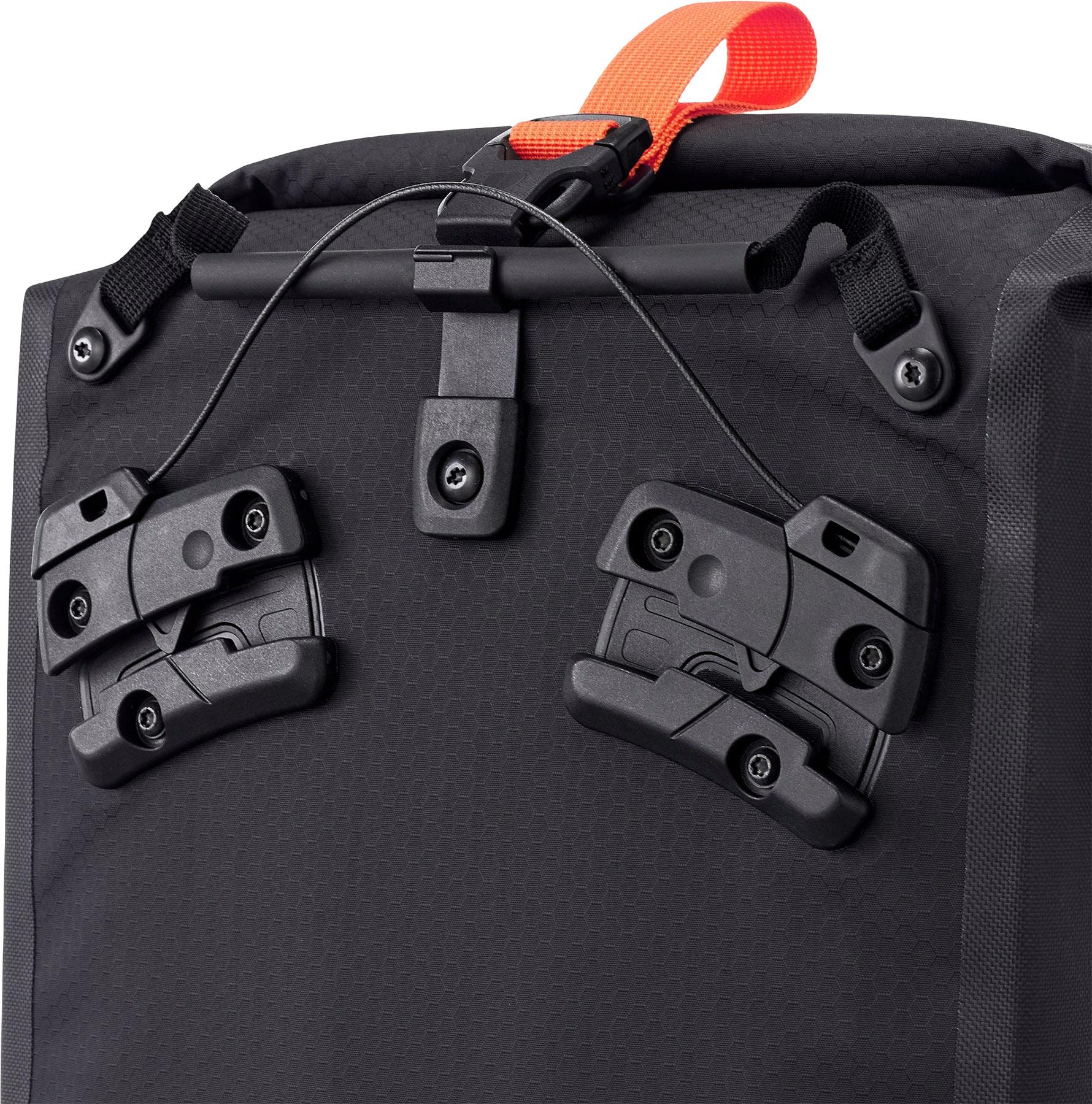 Product gallery image number 4 for product Gravel-Pack Single Waterproof Bike Pannier QL3.1 14.5L