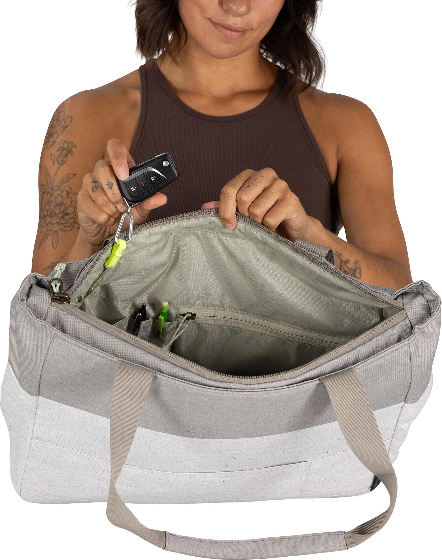 Product gallery image number 5 for product Arcane Tote Pack 21L