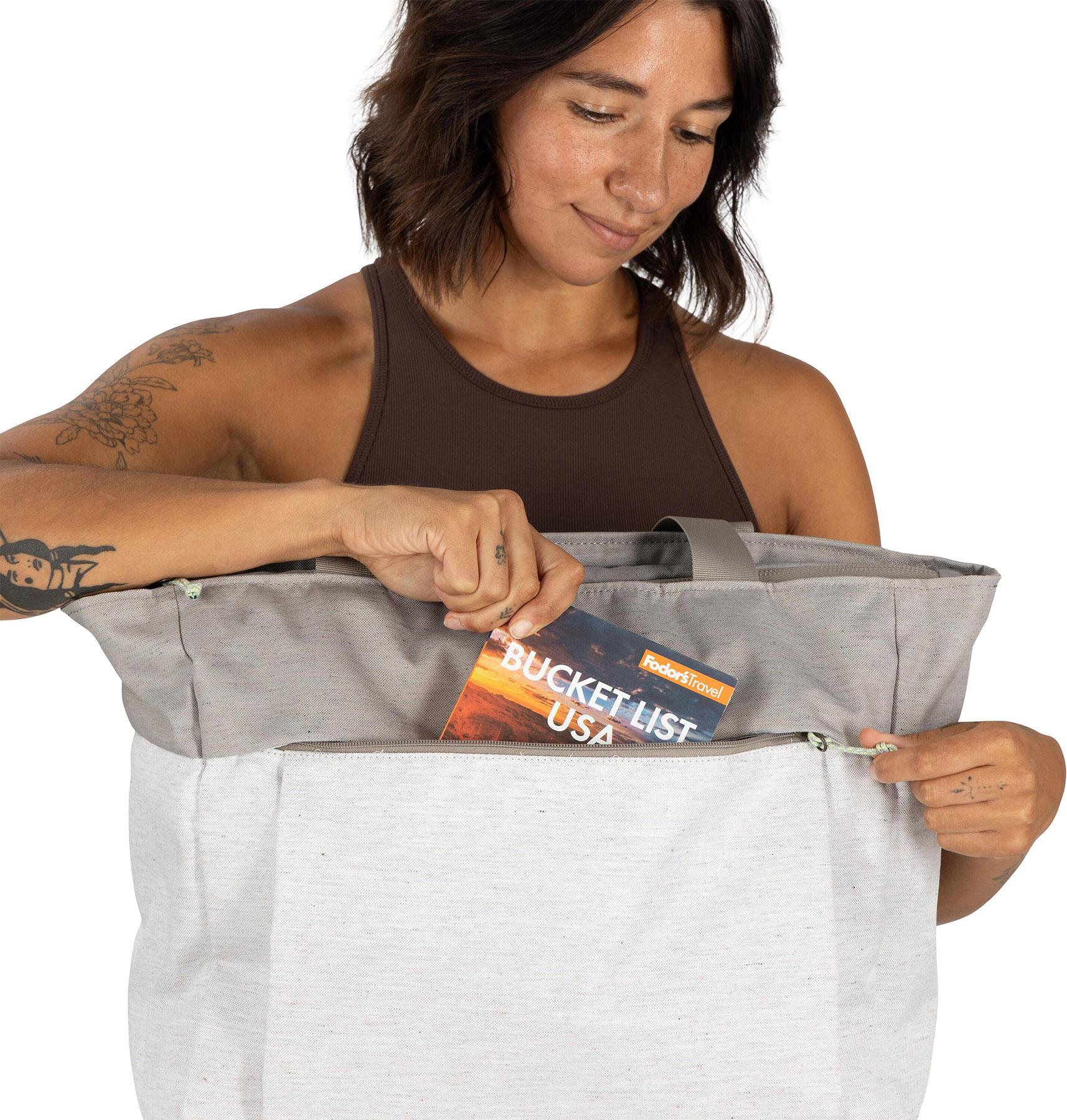 Product gallery image number 8 for product Arcane Tote Pack 21L