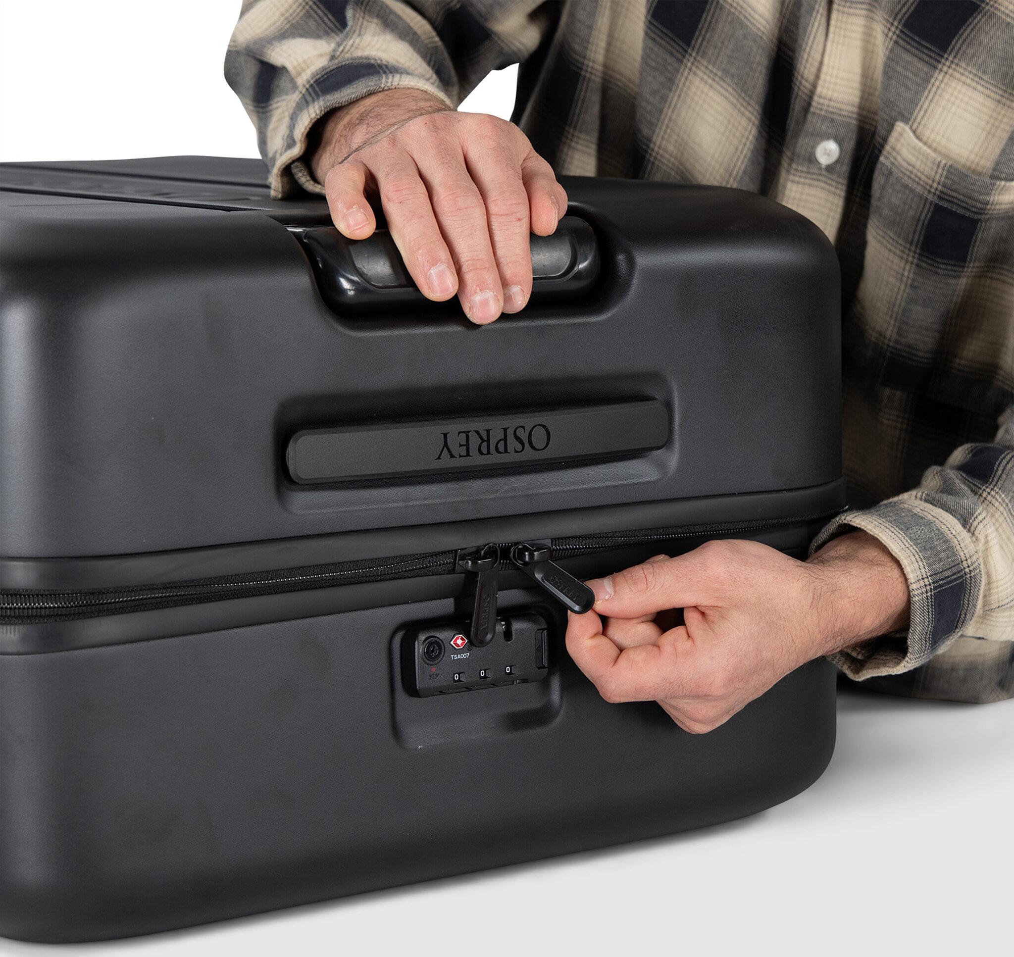 Product gallery image number 11 for product Ozone Hardside 30 in Suitcase