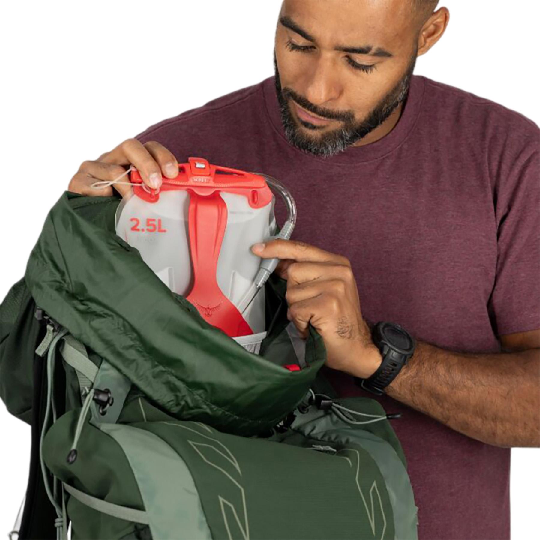 Product gallery image number 3 for product Talon Hiking Daypack 33L - Men's