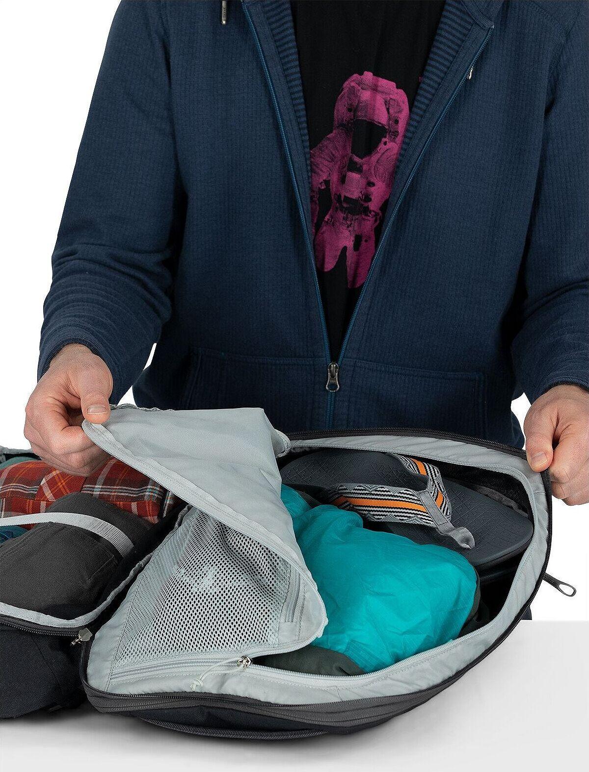 Product gallery image number 7 for product Daylite Expandable Travel Pack 26L