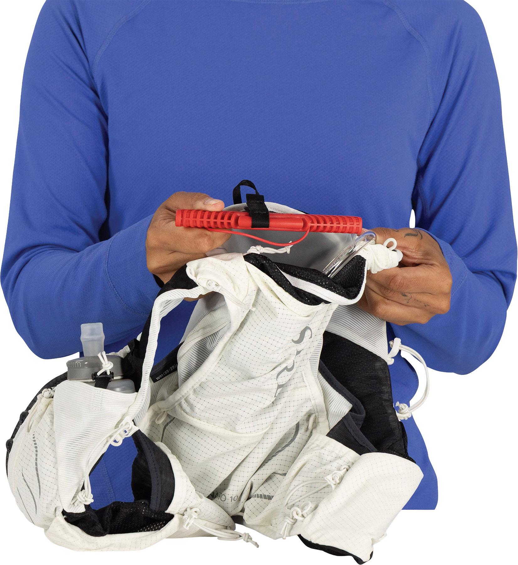 Product gallery image number 3 for product Dyna Pro 10 Trail Running Vest with Flasks - Women's