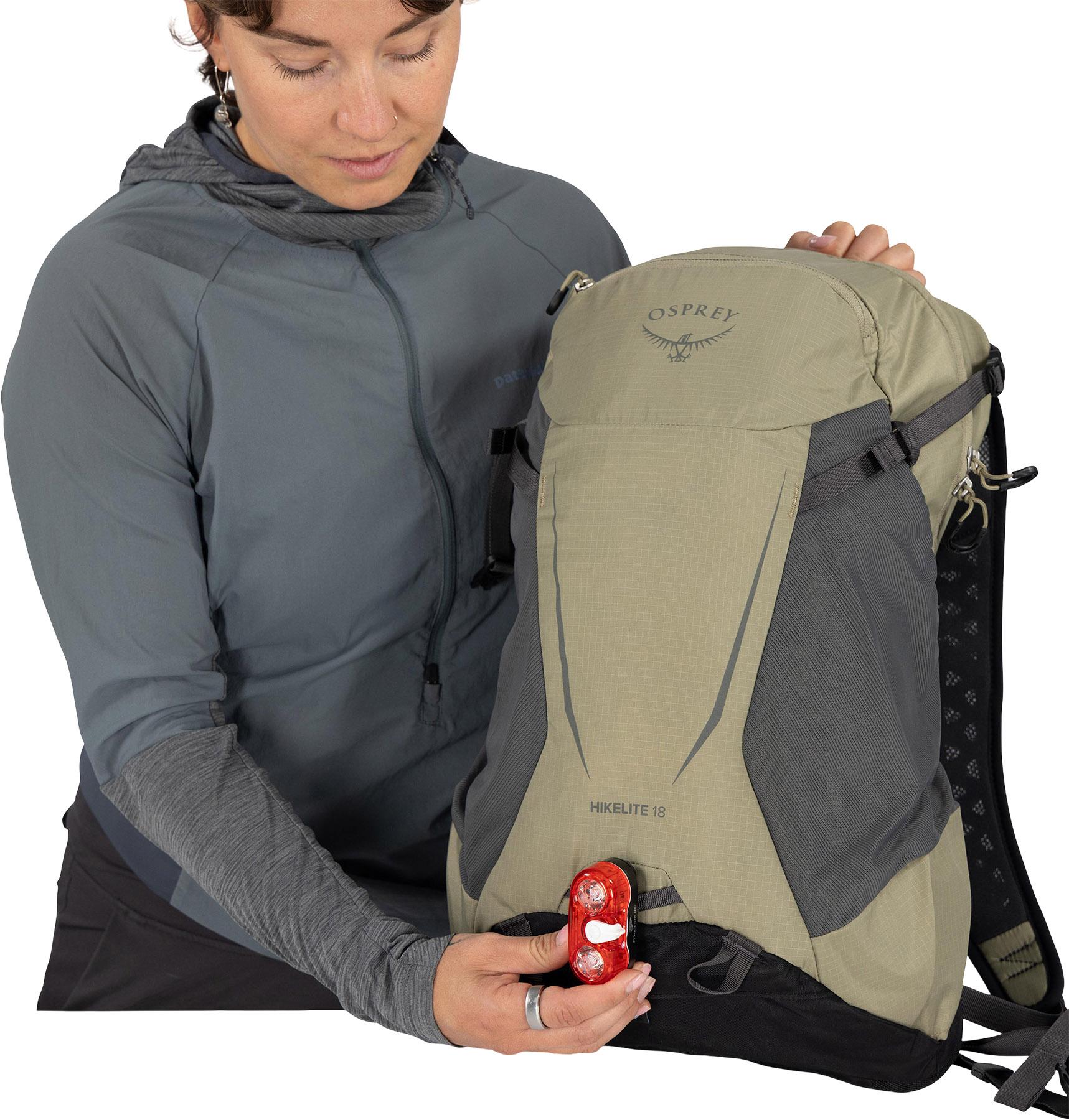 Product gallery image number 10 for product Hikelite Hiking Daypack 18L - Unisex