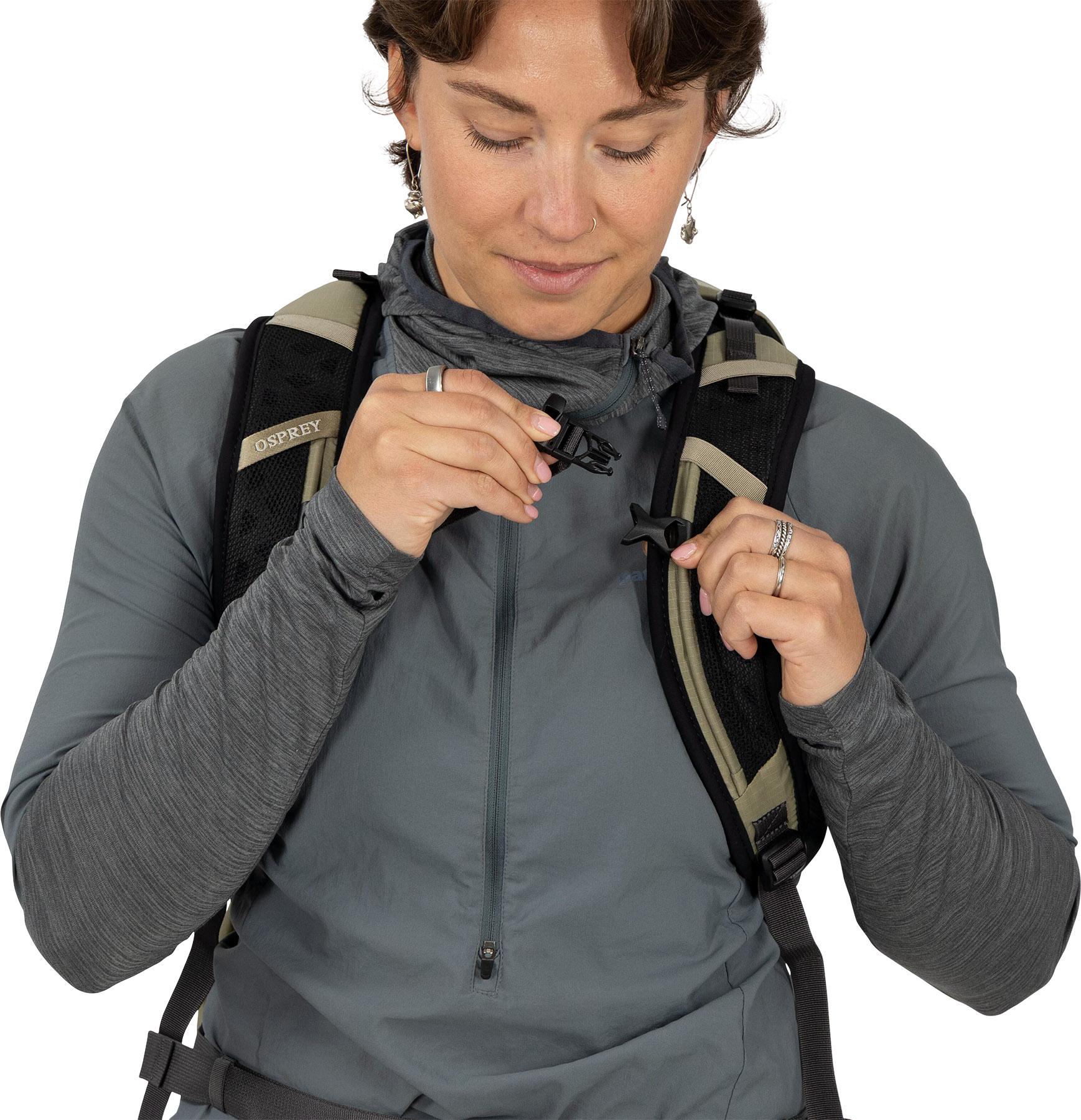 Product gallery image number 9 for product Hikelite Hiking Daypack 18L - Unisex