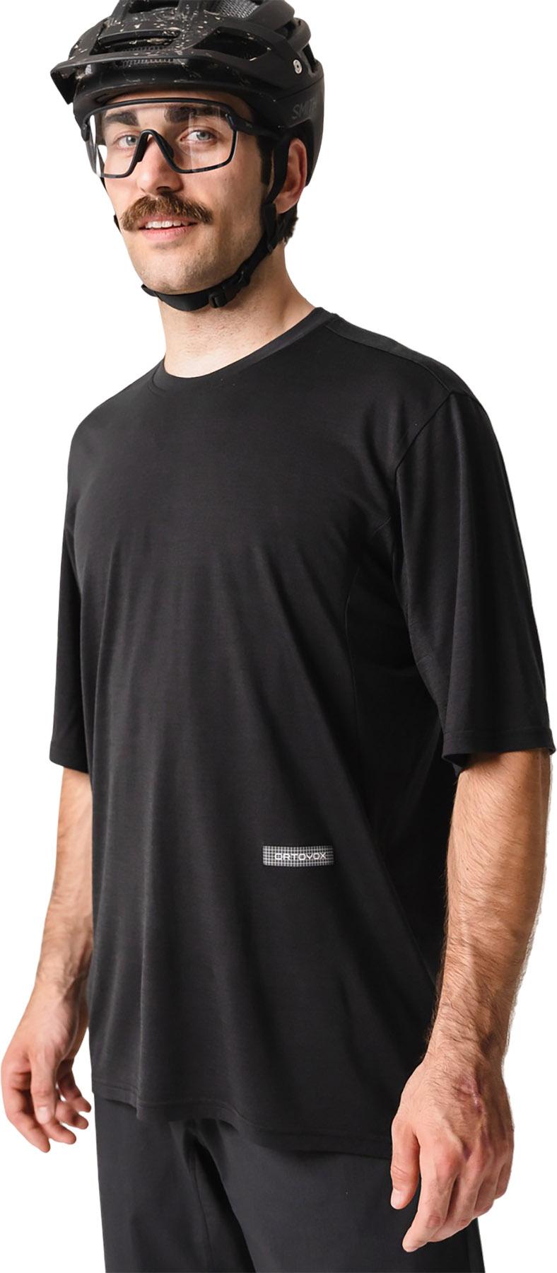 Numéro de l'image de la galerie de produits 4 pour le produit SEQUENCE FREE JERSEY TS M