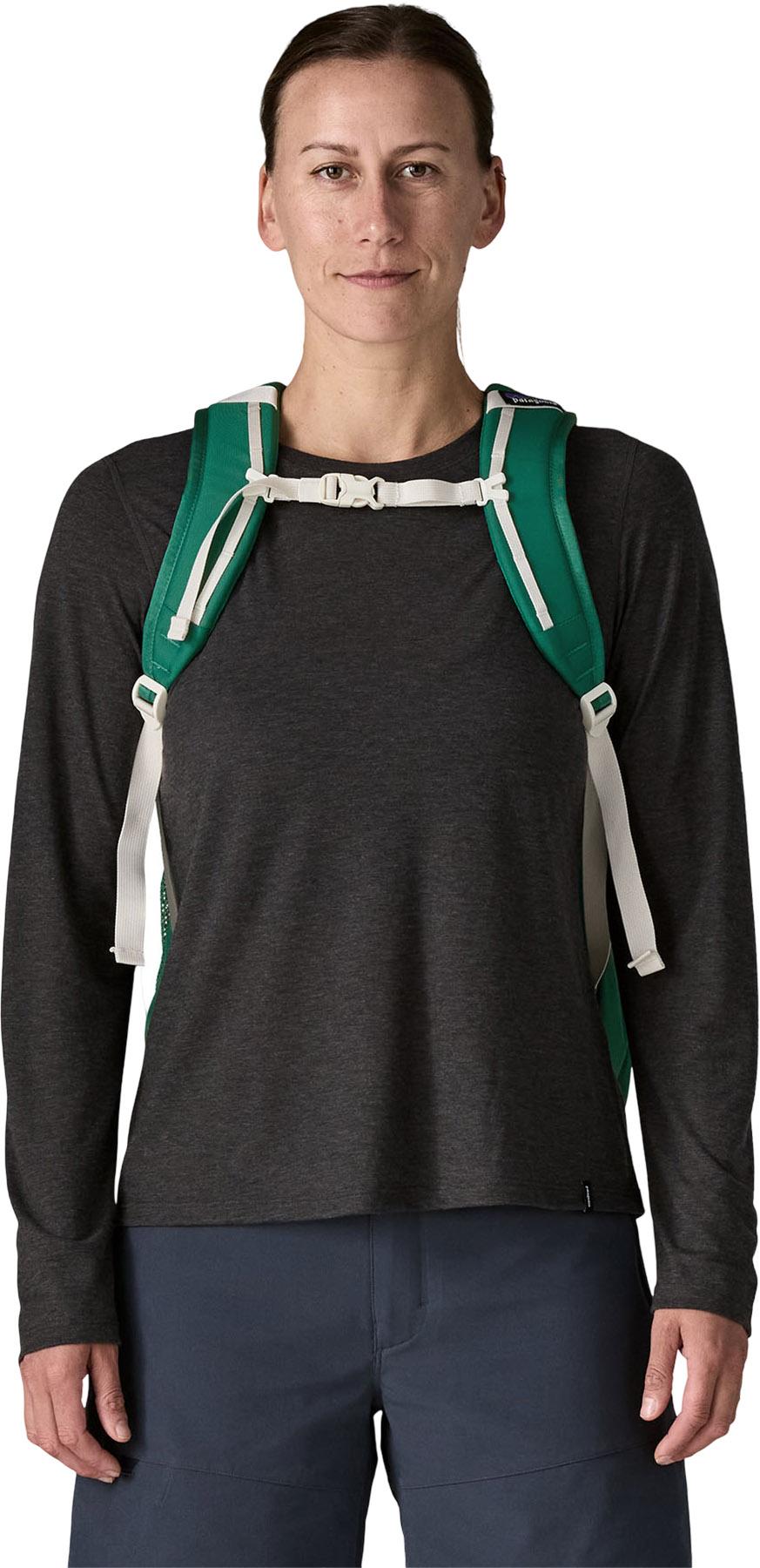 Product gallery image number 4 for product Refugio Daypack 26L