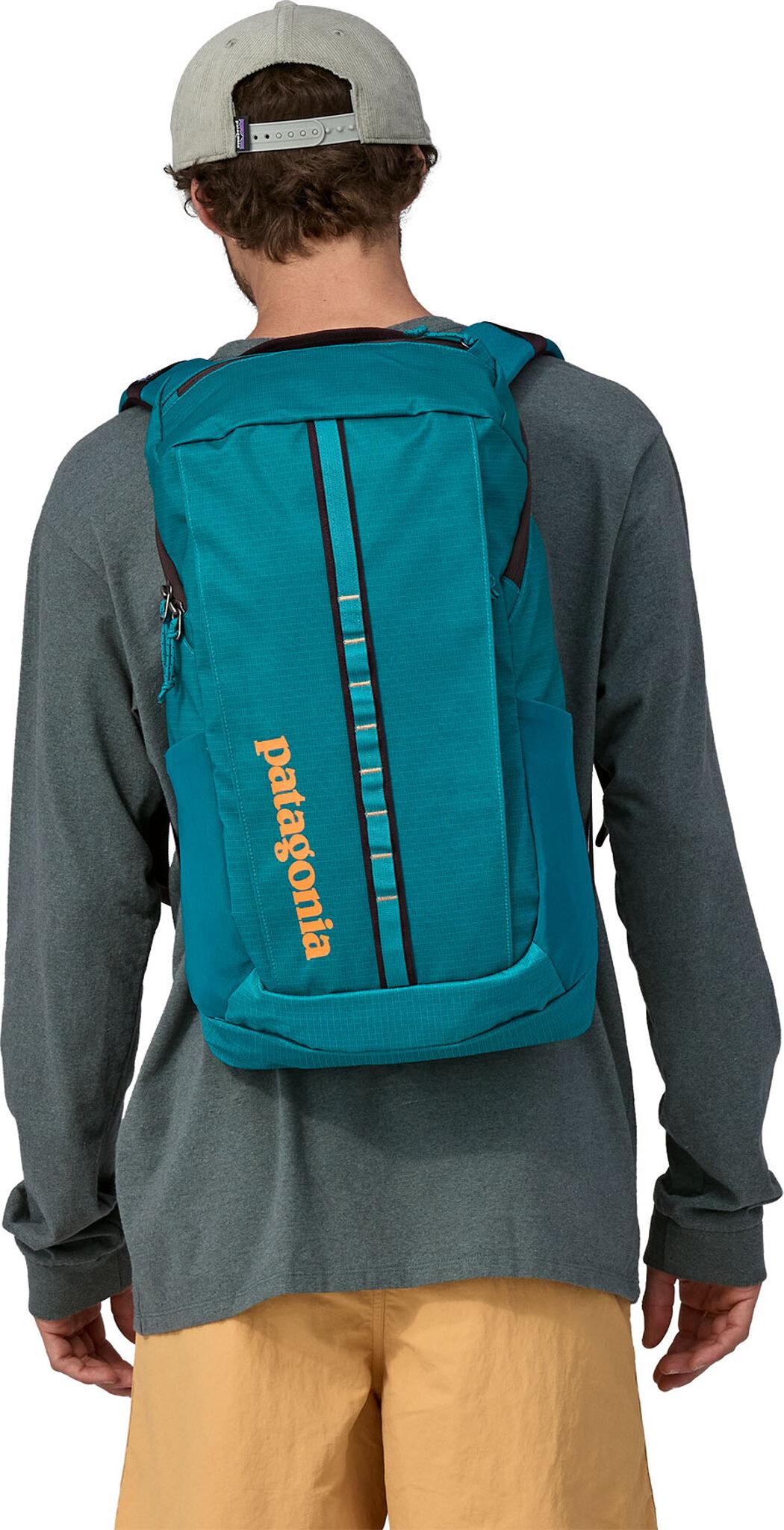 Product gallery image number 4 for product Black Hole Daypack 25L