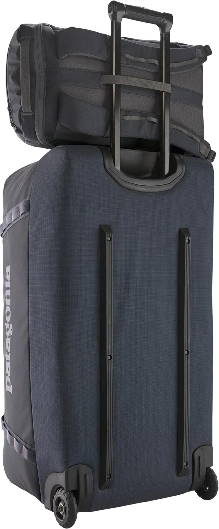 Product gallery image number 6 for product Black Hole Daypack 25L