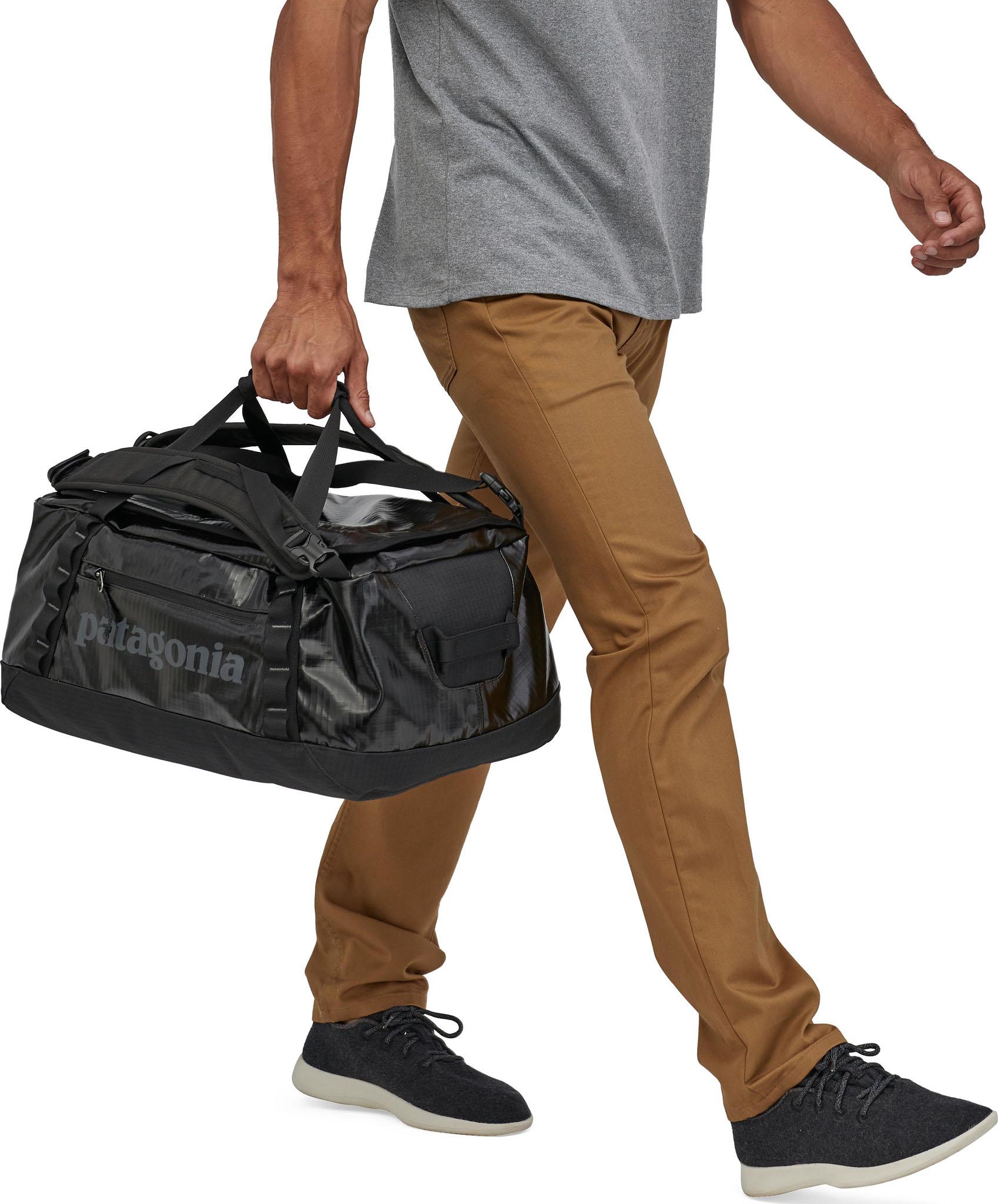 Product gallery image number 2 for product Black Hole Duffel 40L