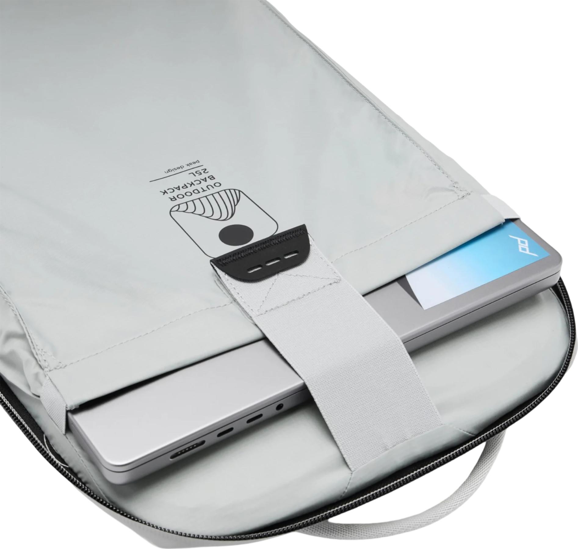 Product gallery image number 5 for product Outdoor Backpack 25L - Unisex