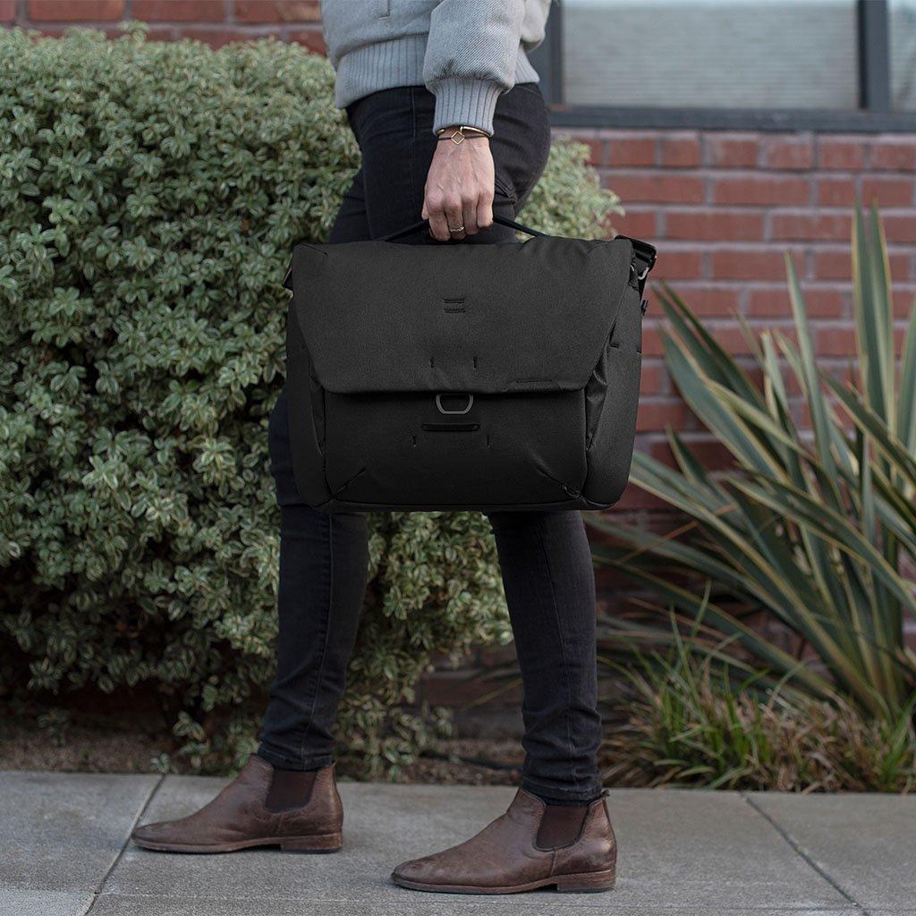 Product gallery image number 7 for product Everyday Messenger V2 13L