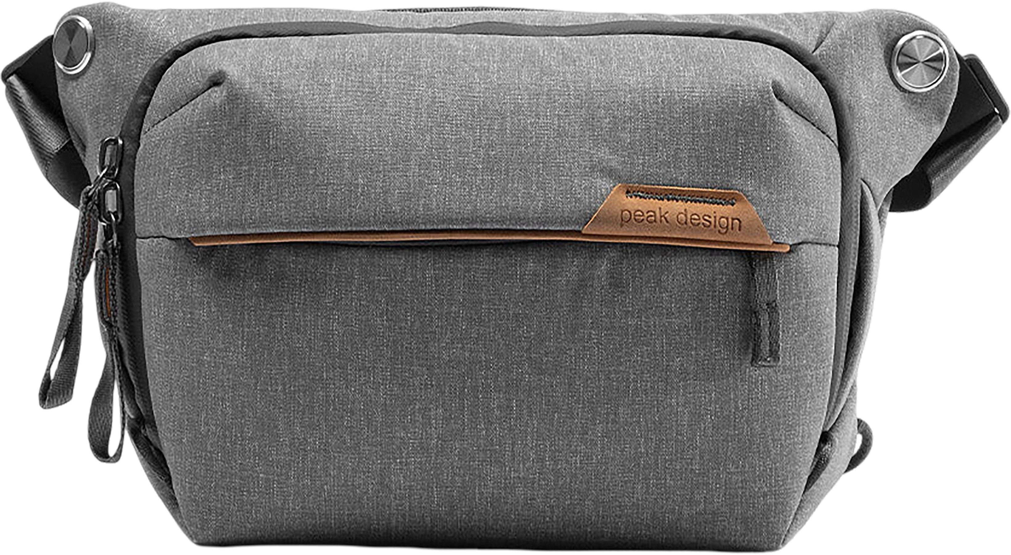 Product image for Everyday Sling Bag 3L