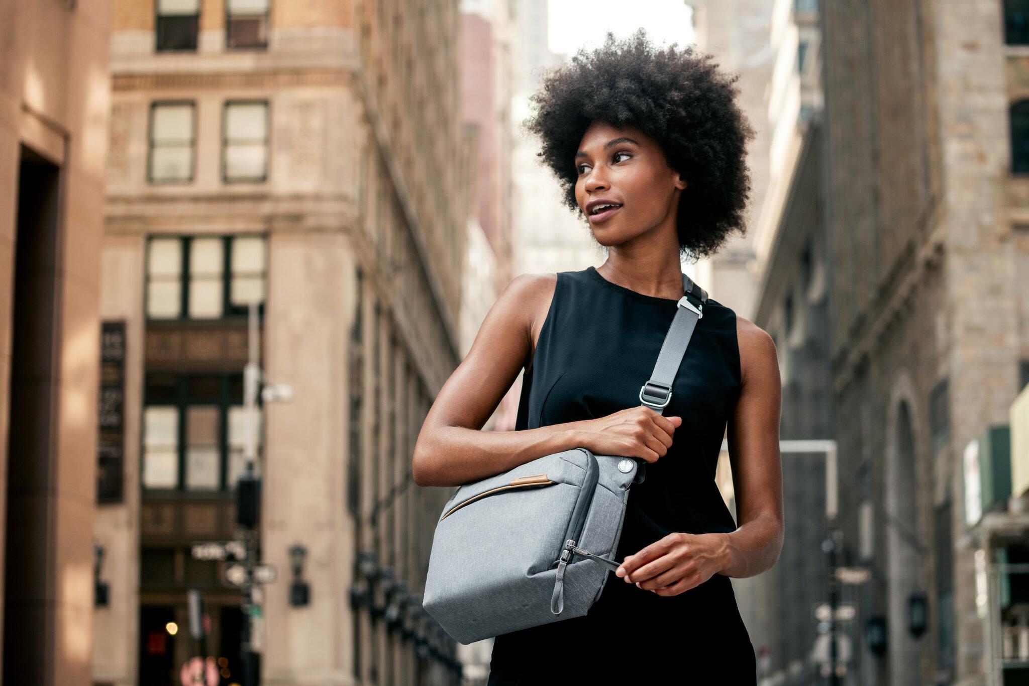 Product gallery image number 3 for product Everyday Sling V2 6L