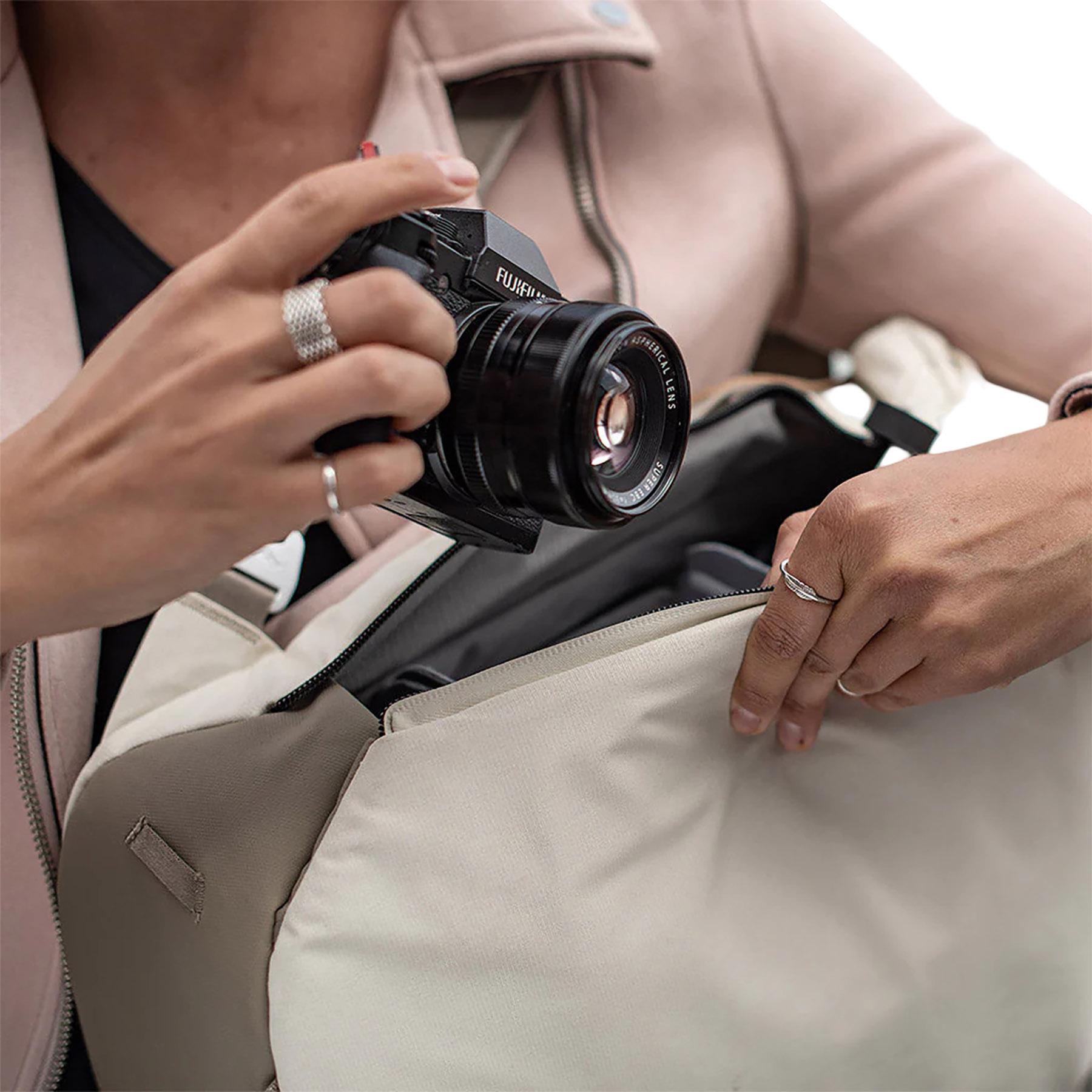 Product gallery image number 4 for product Everyday Totepack 20L