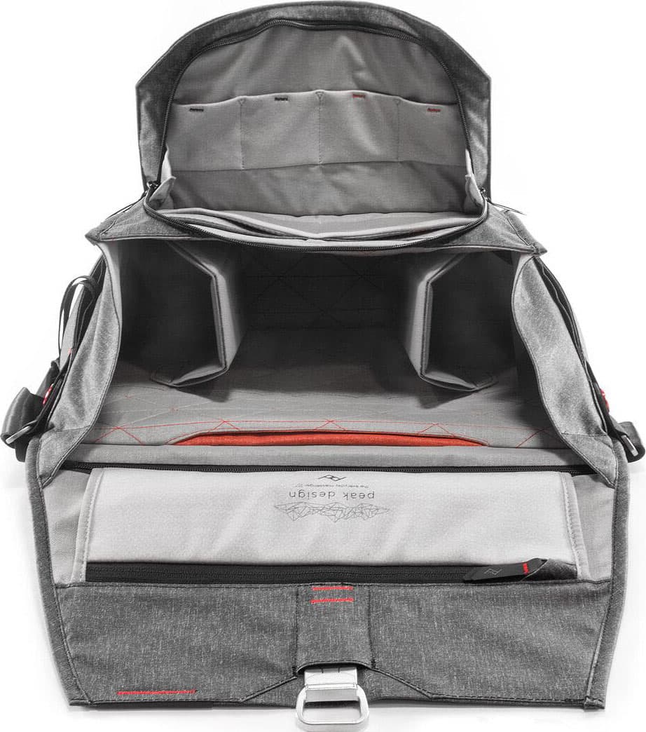 Product gallery image number 4 for product The Everyday Messenger 15L